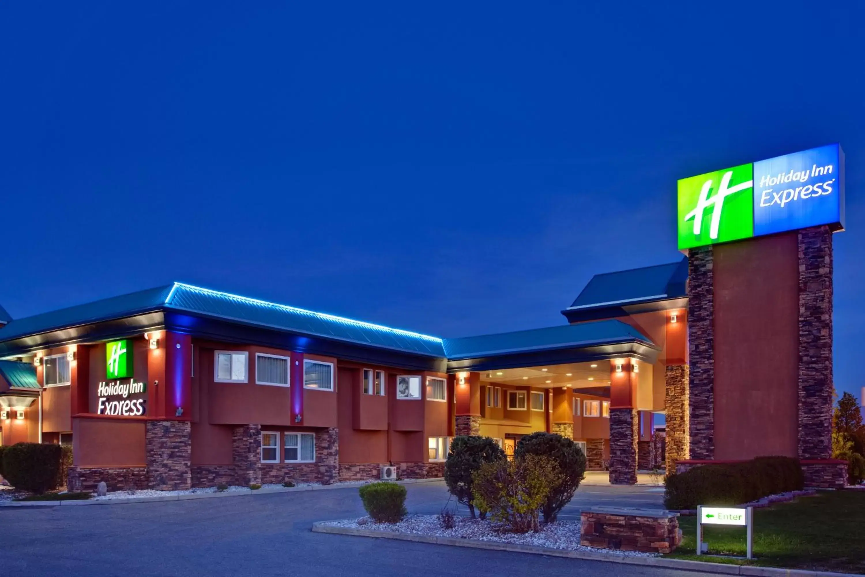 Property Building in Holiday Inn Express Red Deer, an IHG Hotel