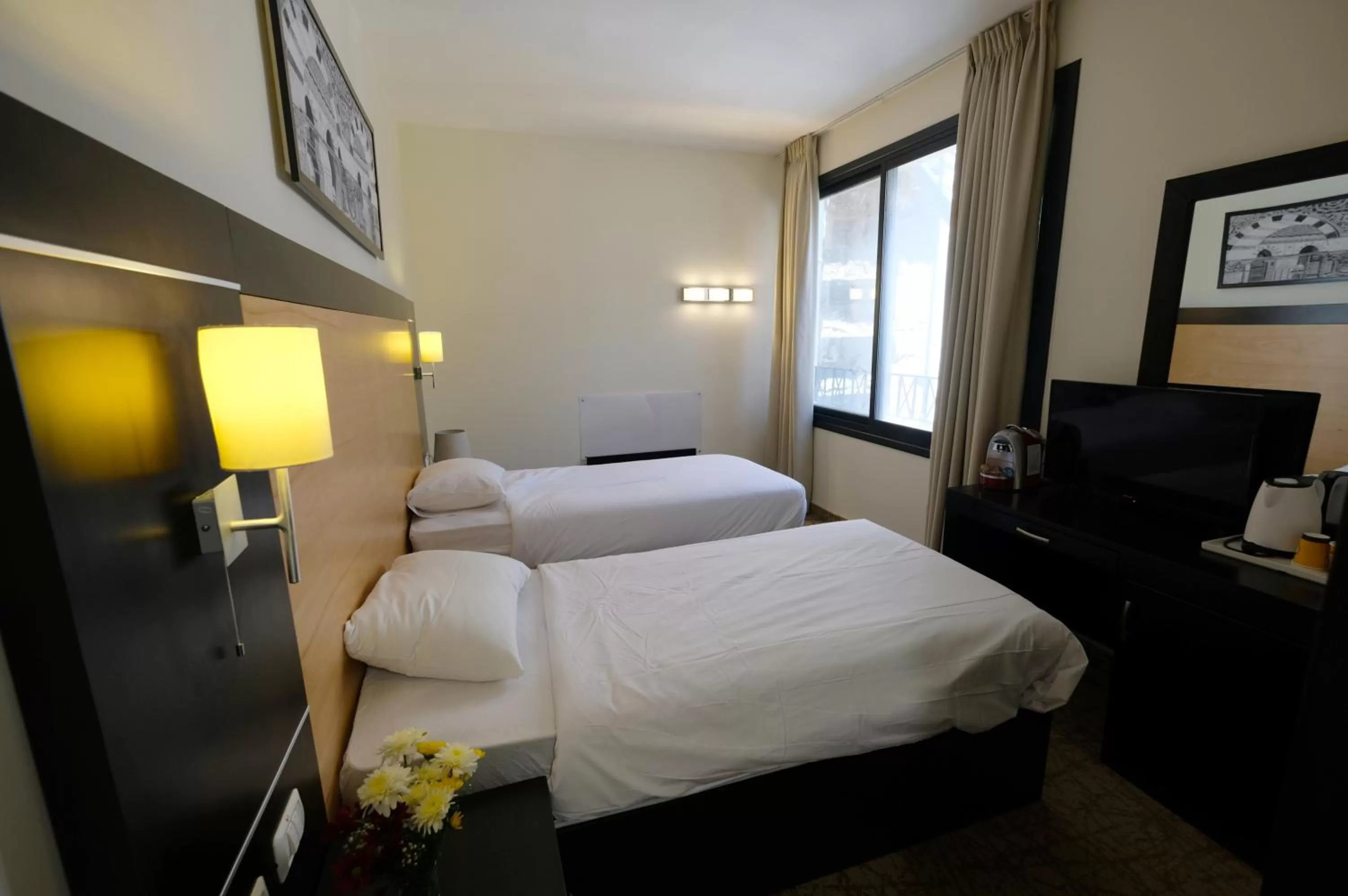 Bedroom, Bed in New Capitol Hotel - Jerusalem