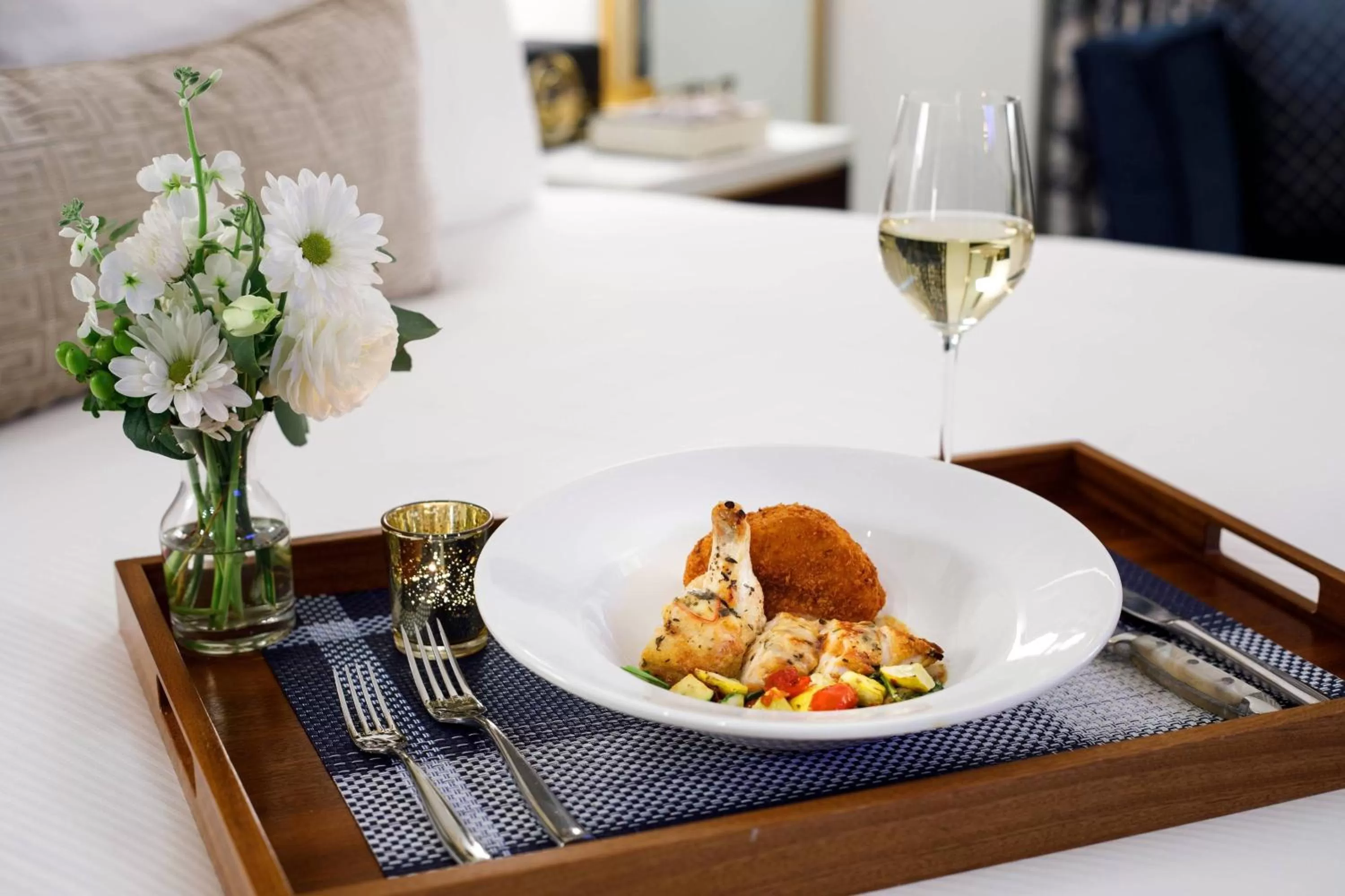 Other in Hotel Carmichael, Autograph Collection