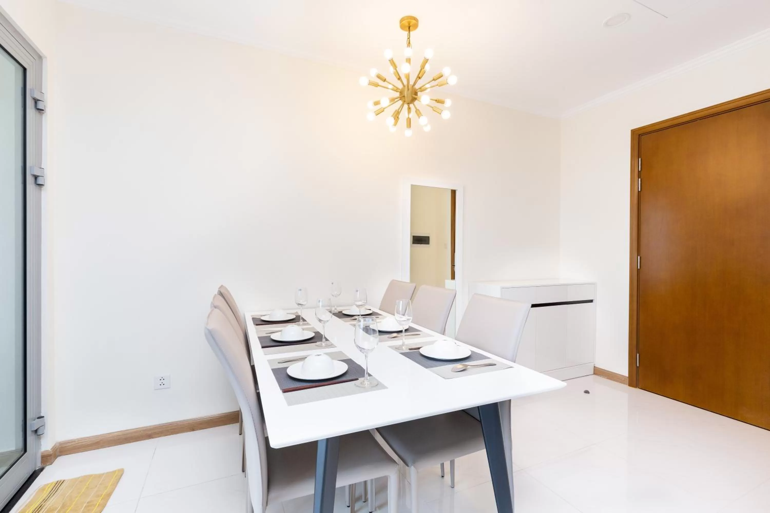 Seating area, Dining Area in Vinhomes Central Park-Nice Homes