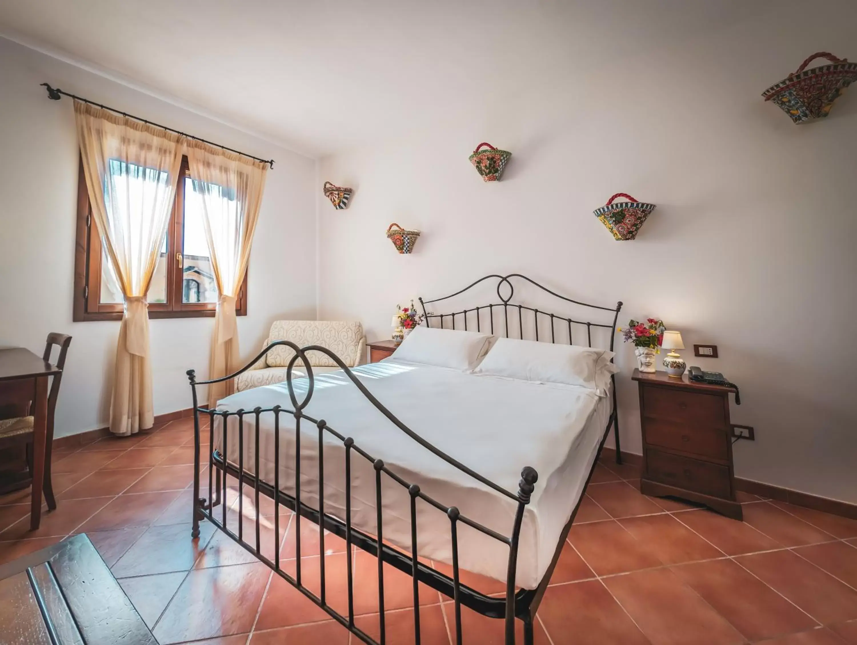 Bedroom, Bed in Hotel La Corte Del Sole