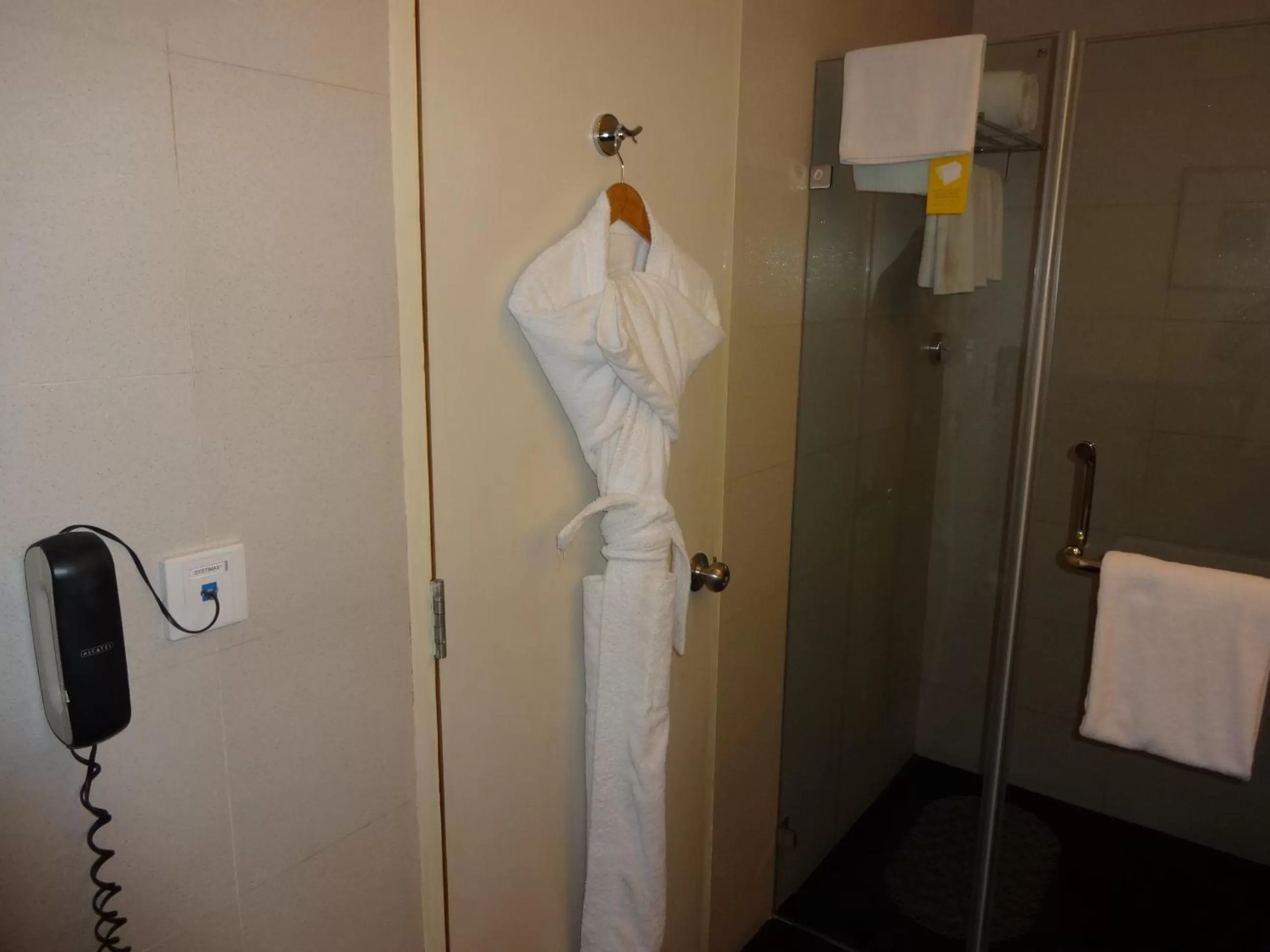 Bathroom in Marigold Hotel