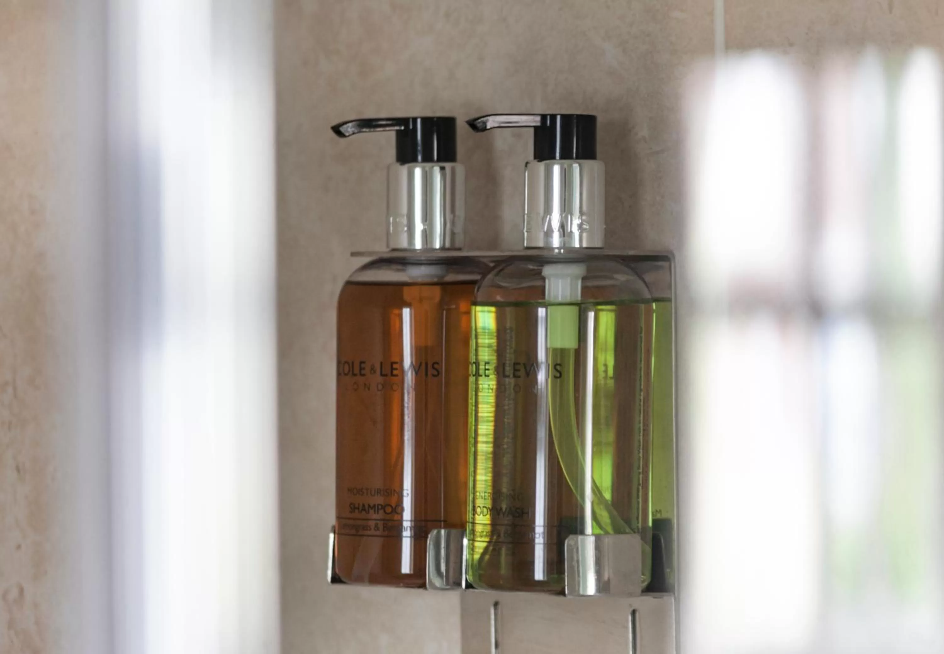 Shower in Wildwood B&B