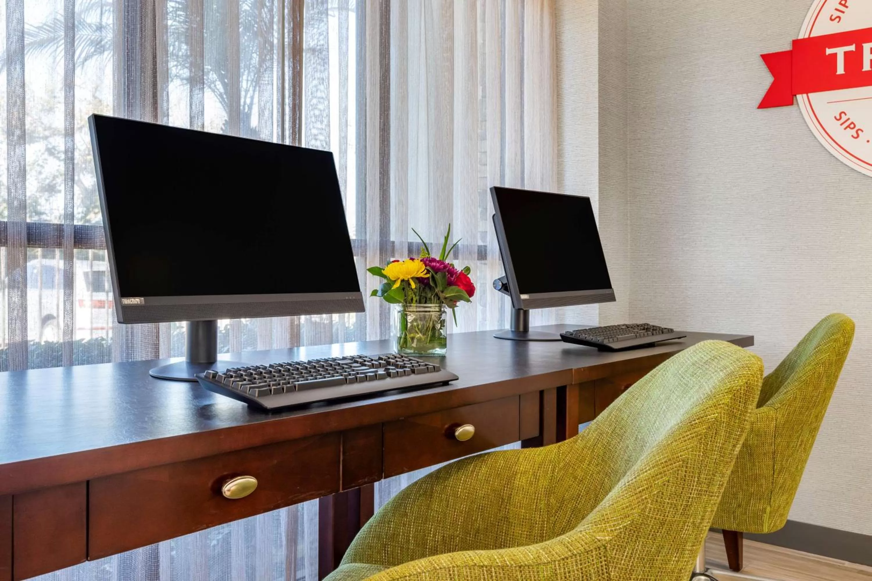 Business facilities in Hampton Inn Carlsbad North San Diego County