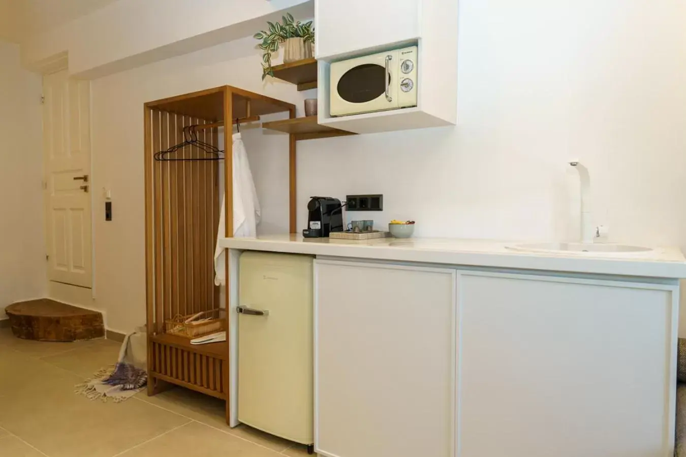 Kitchen or kitchenette, Kitchen/Kitchenette in La Vie Hydra Luxury Suites