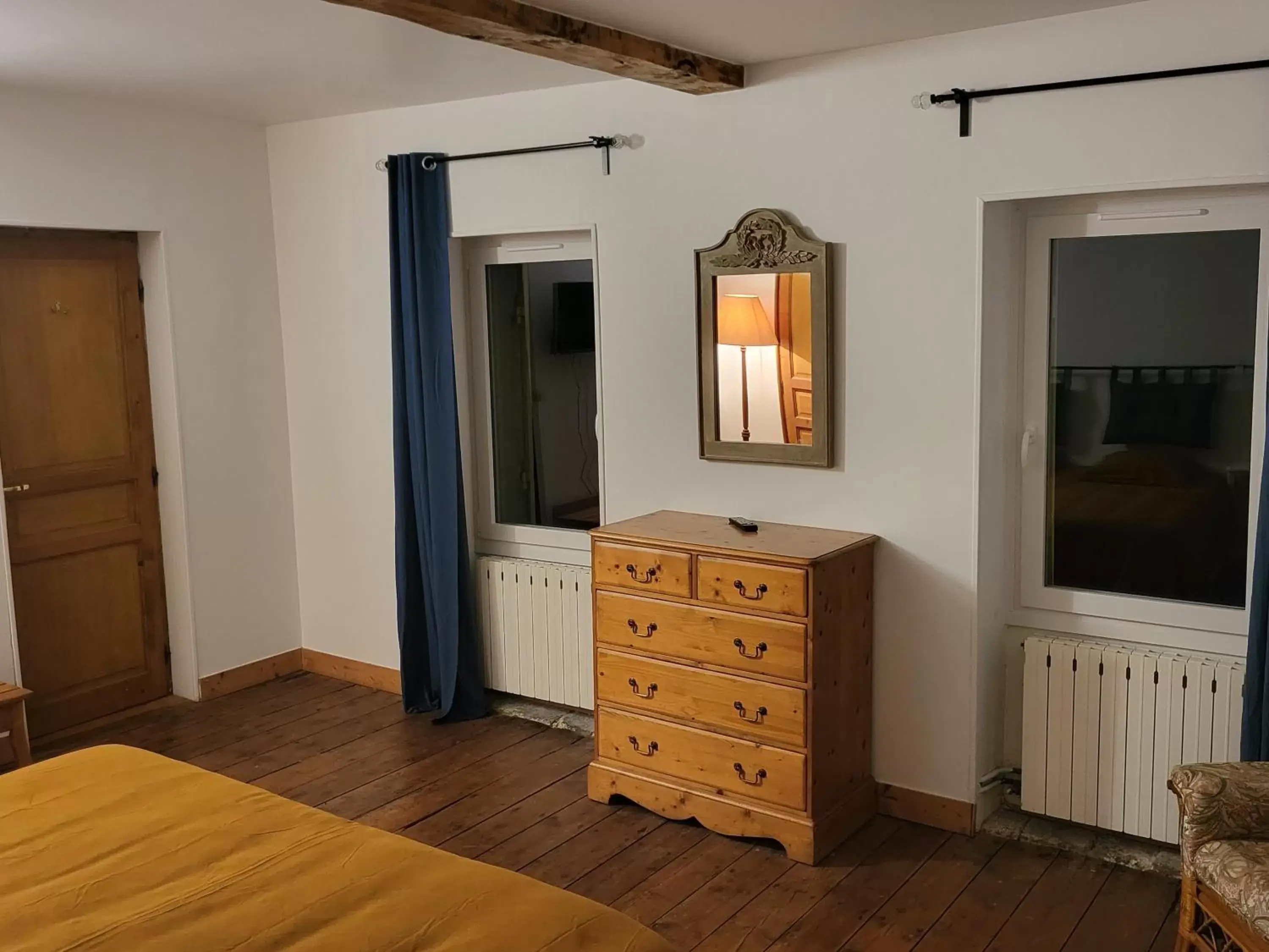 Bedroom, TV/Entertainment Center in Domaine de La Sarrotte