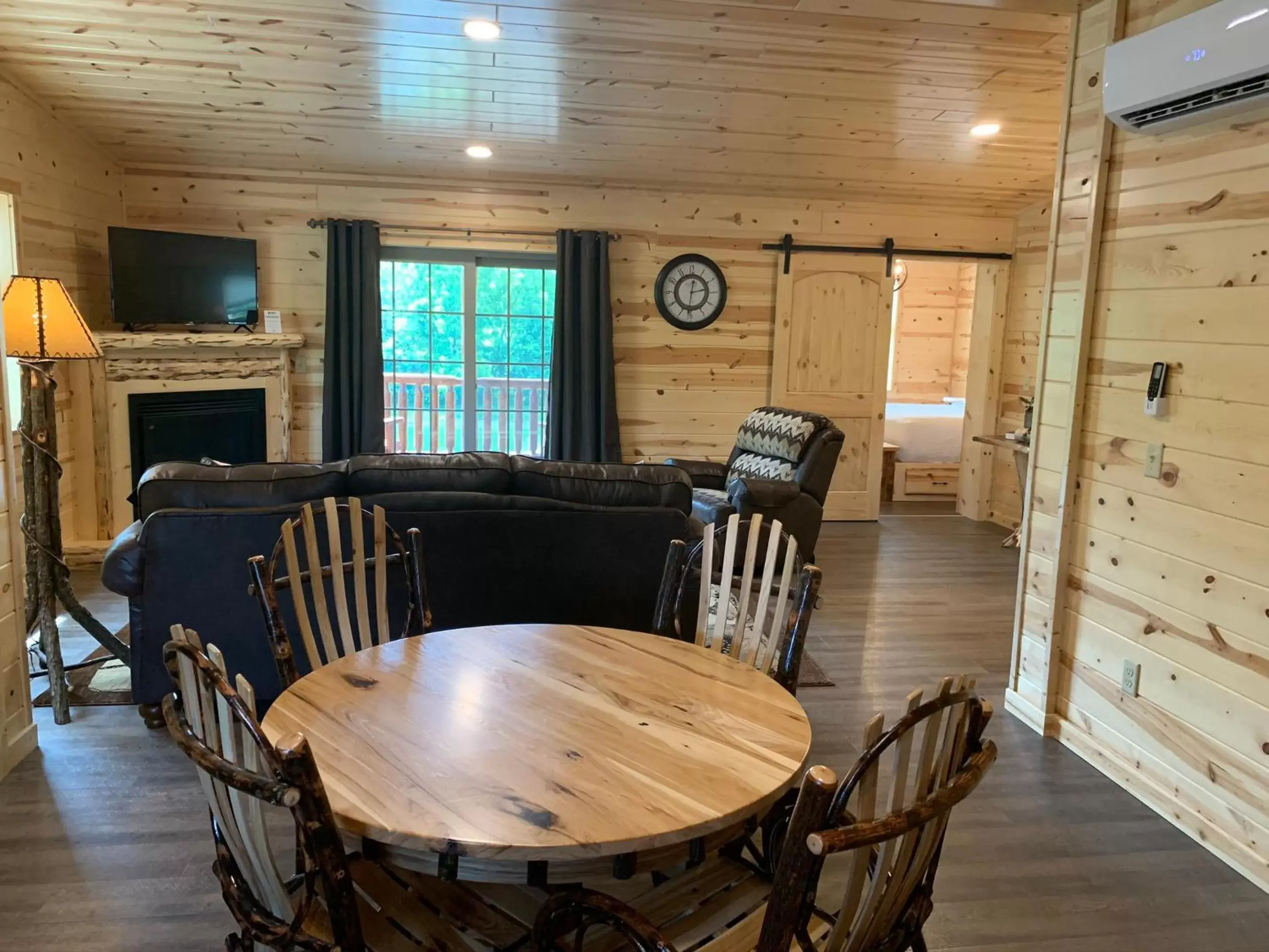 Dining Area in Waterview Lodge by Amish Country Lodging