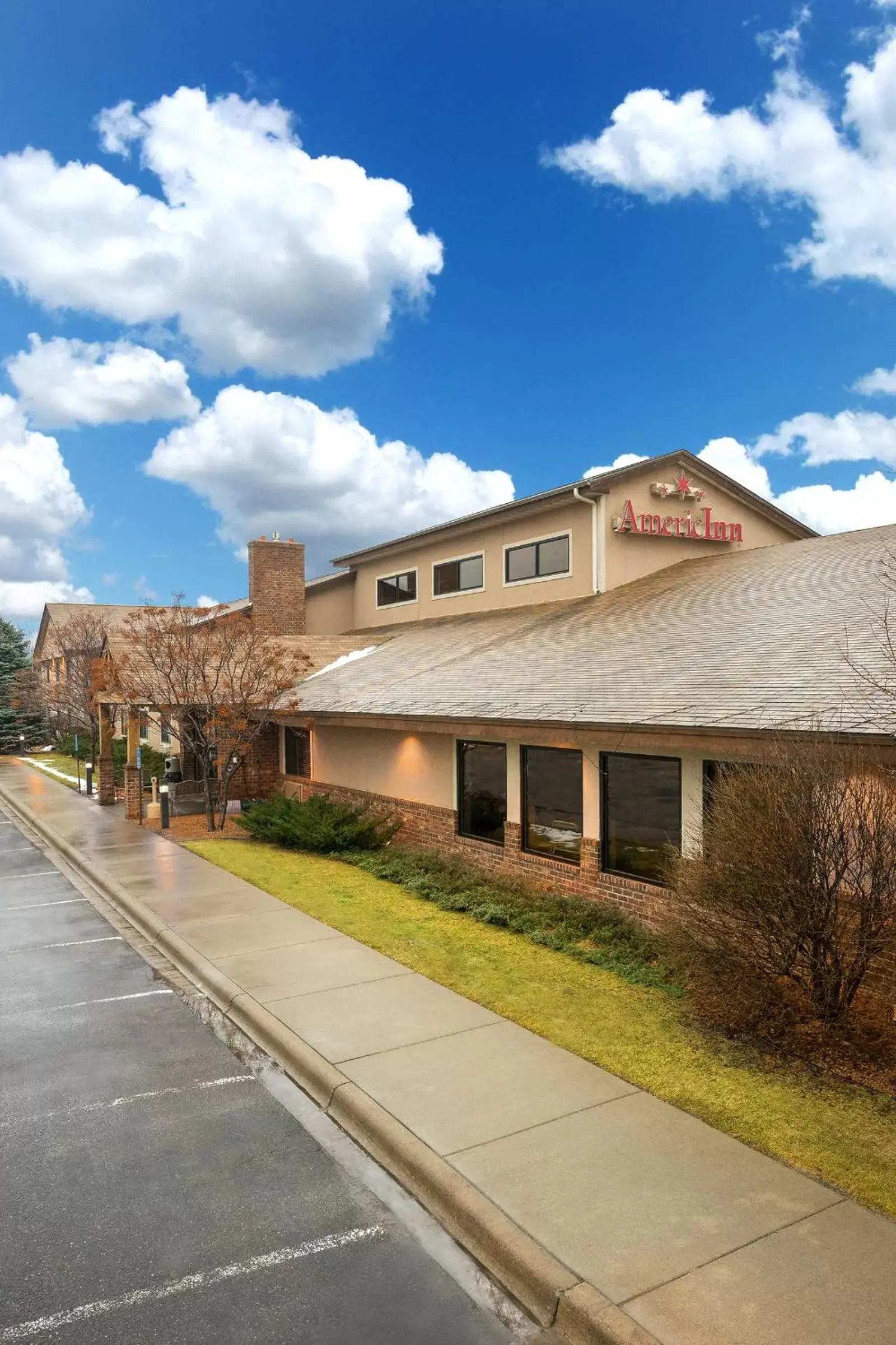 Facade/entrance, Property Building in AmericInn by Wyndham North Branch