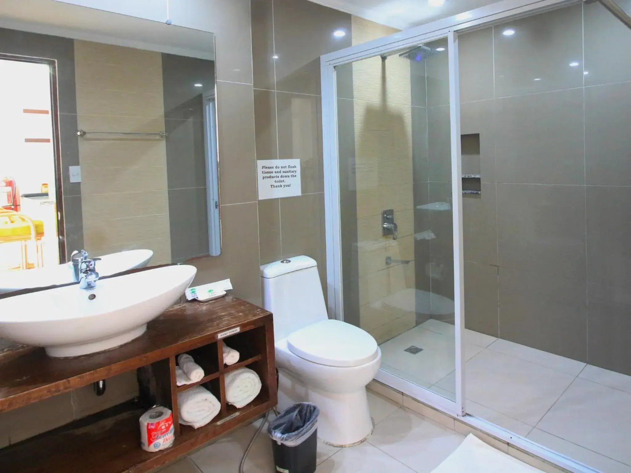 Toilet, Bathroom in Manarra Sea View Resort