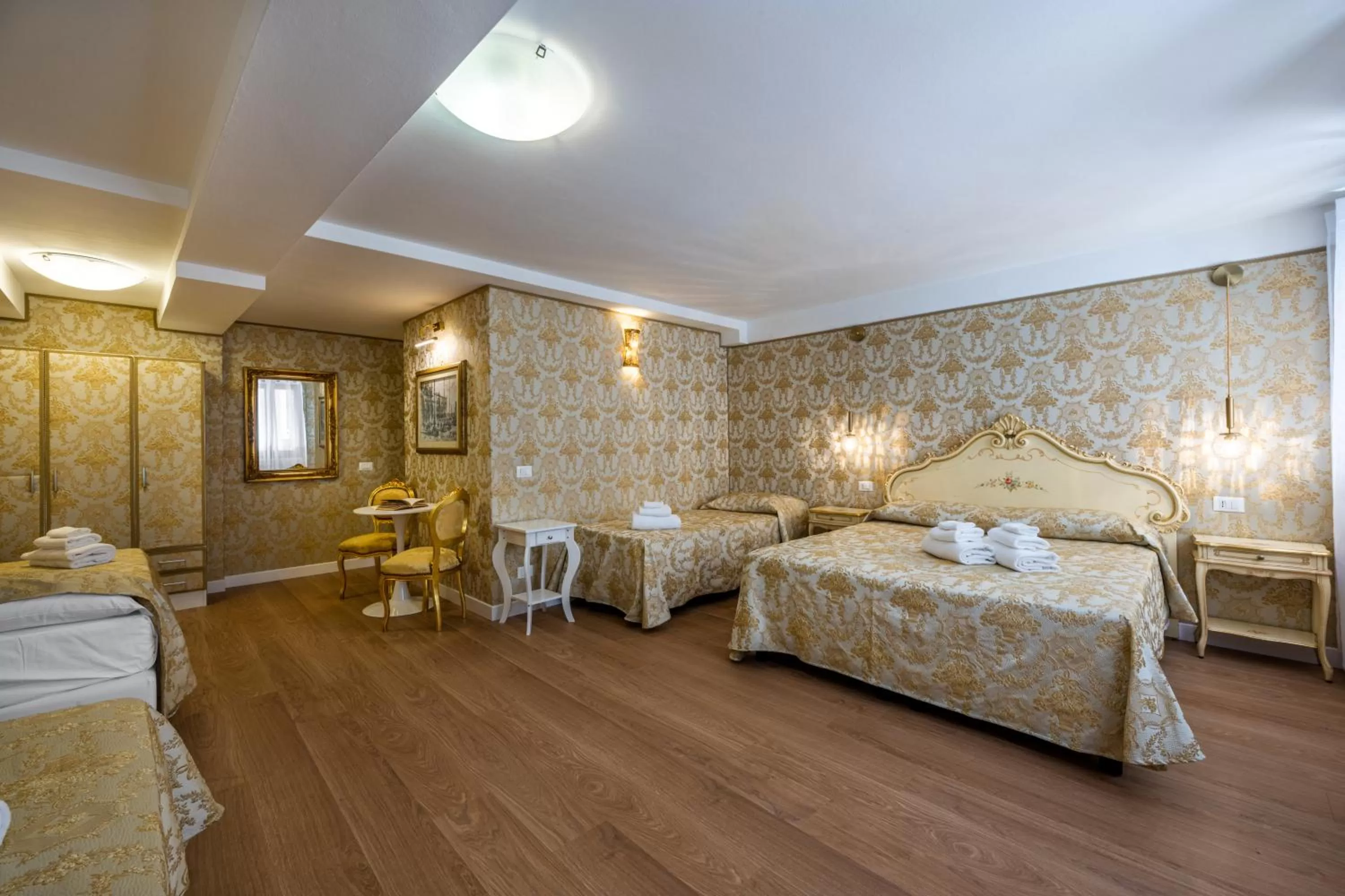 Photo of the whole room, Bed in Hotel Apostoli Garden