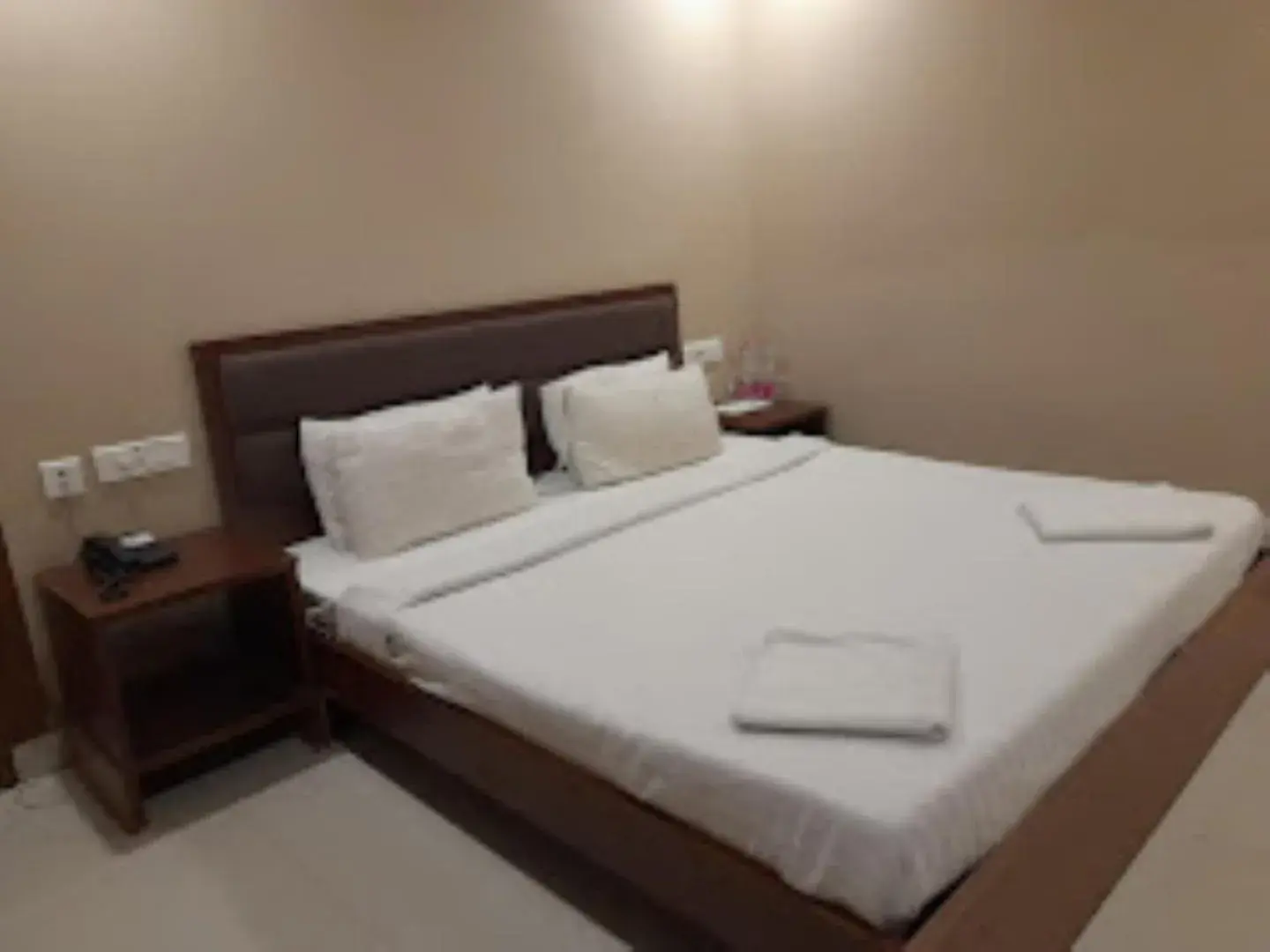 Property building, Bed in Hotel Shreehari Grand