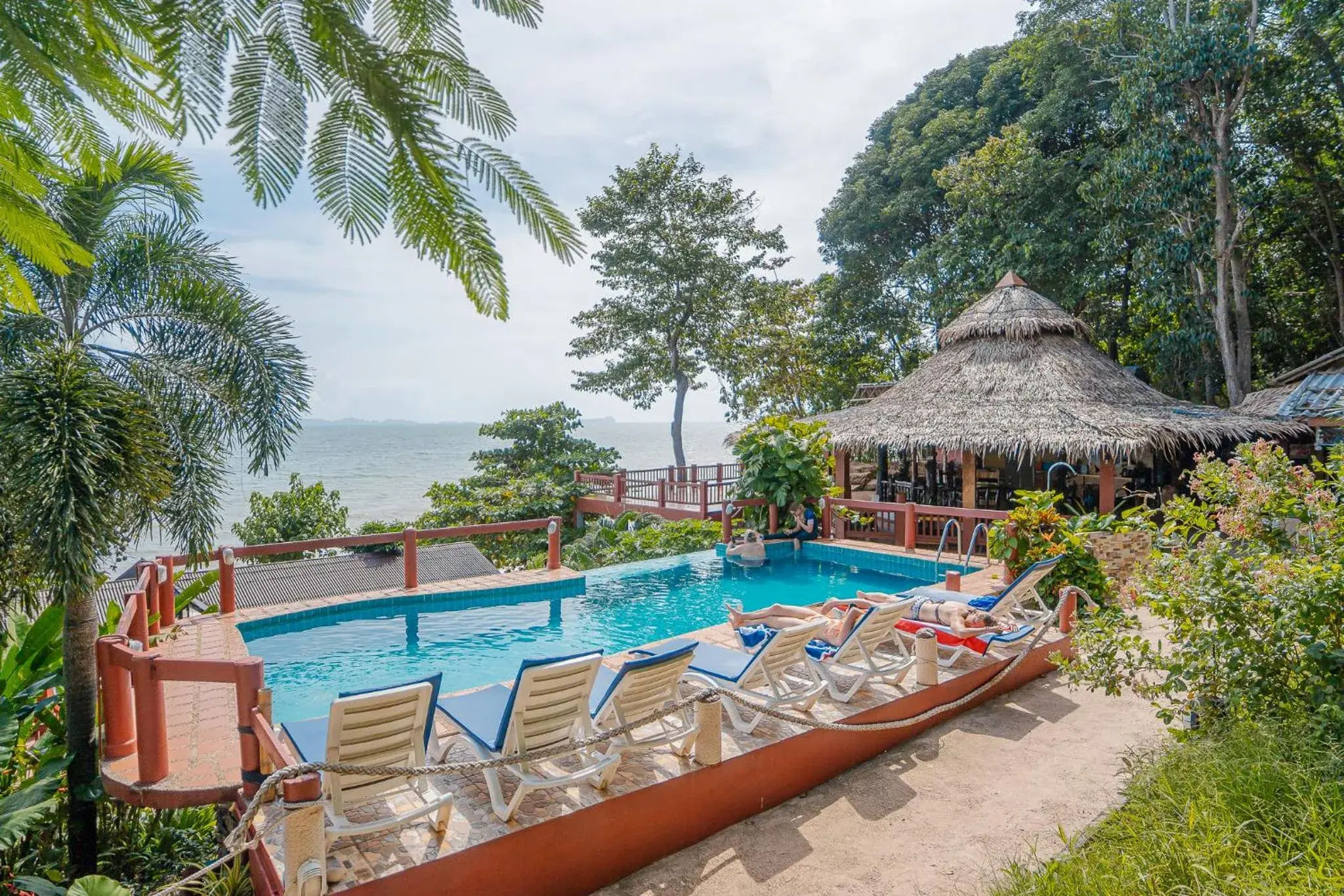 Swimming Pool in Koh Jum Resort