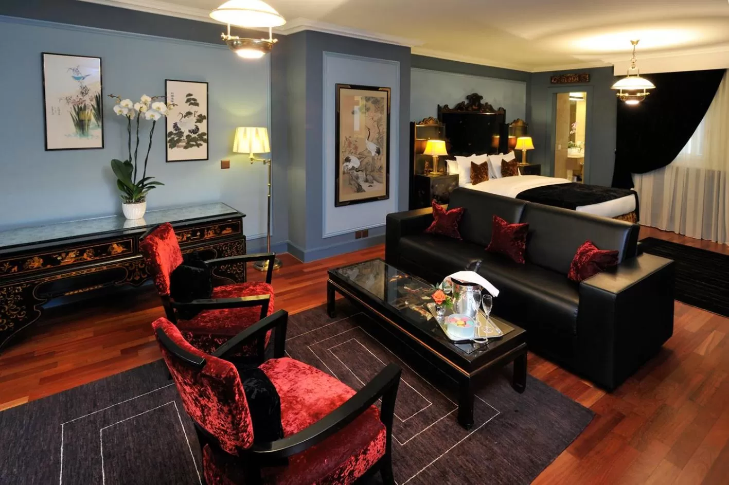 Junior Suite with Queen Bed in Hôtel de la Cigogne