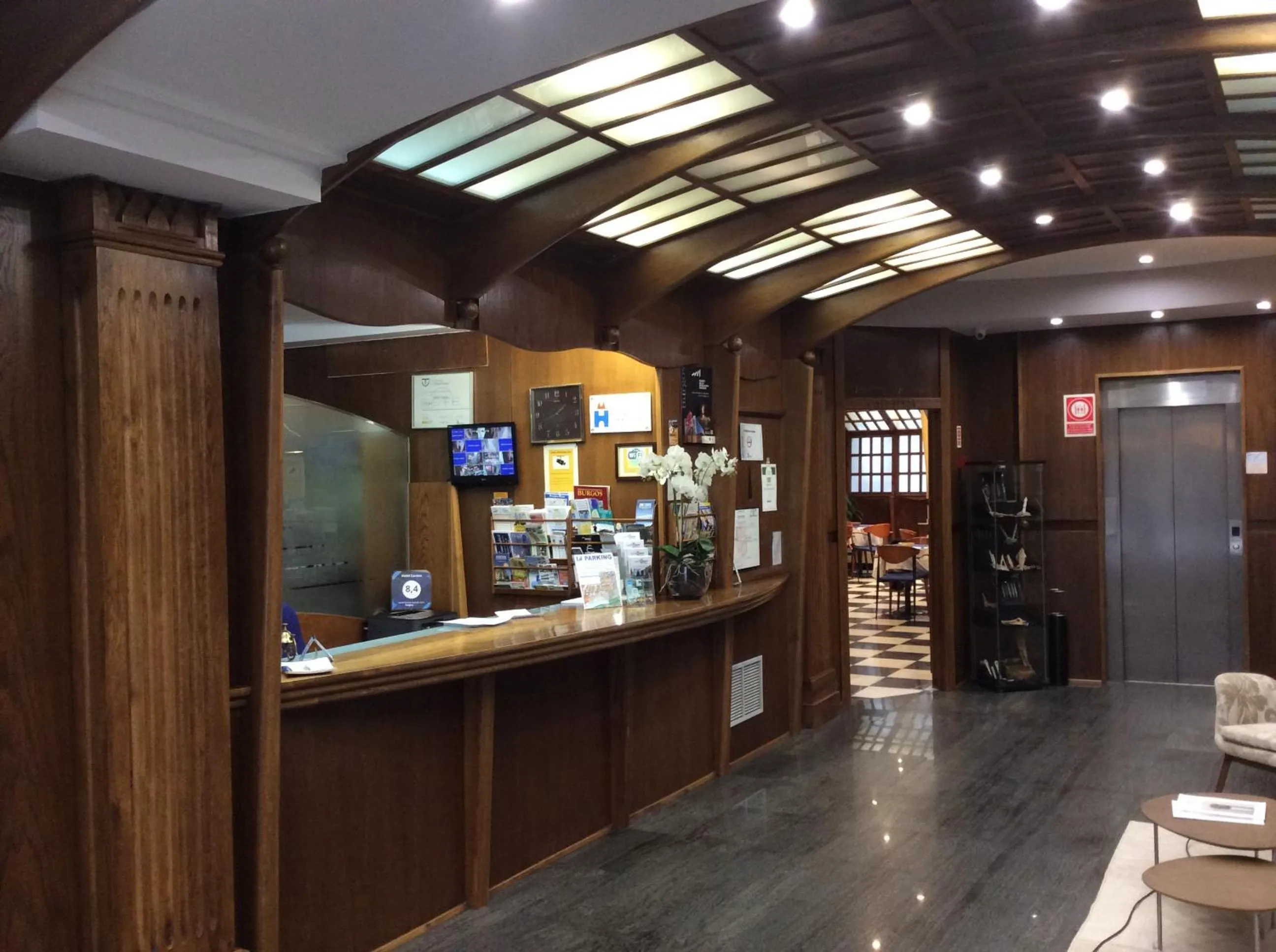 Lobby or reception in Hotel Cordón