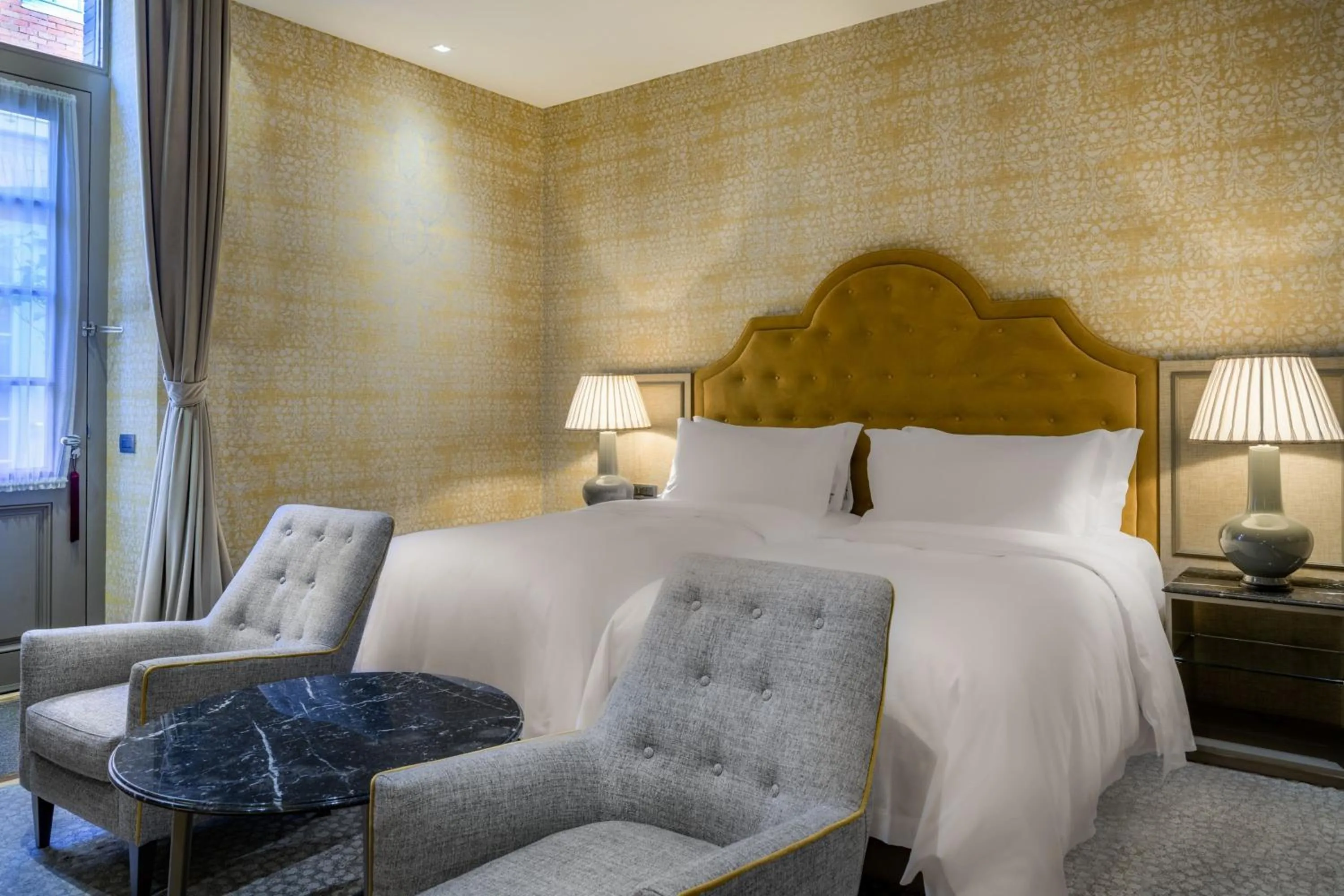 Photo of the whole room, Bed in Santo Mauro, a Luxury Collection Hotel, Madrid