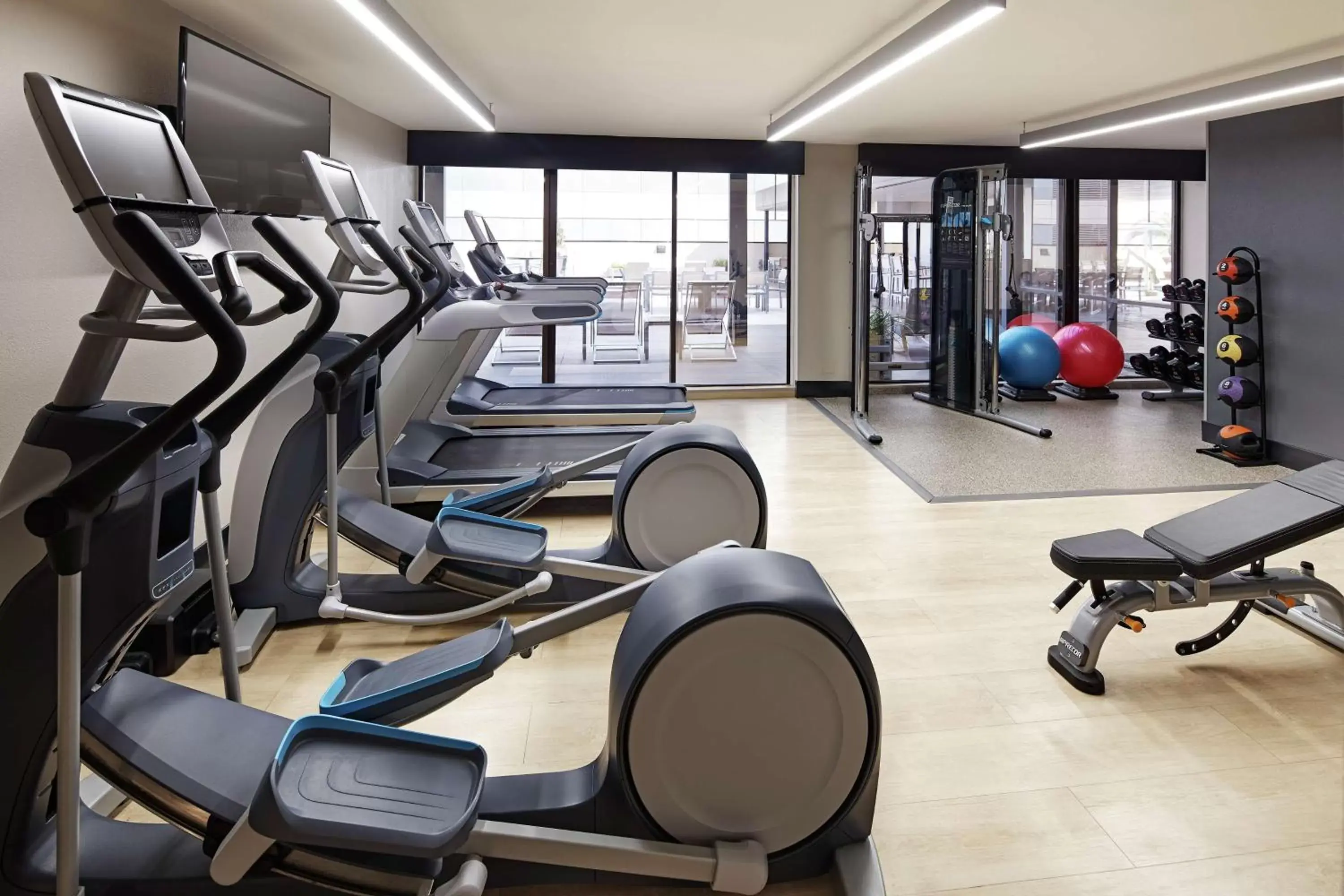 Fitness centre/facilities, Fitness Center/Facilities in Hilton Houston Plaza/Medical Center
