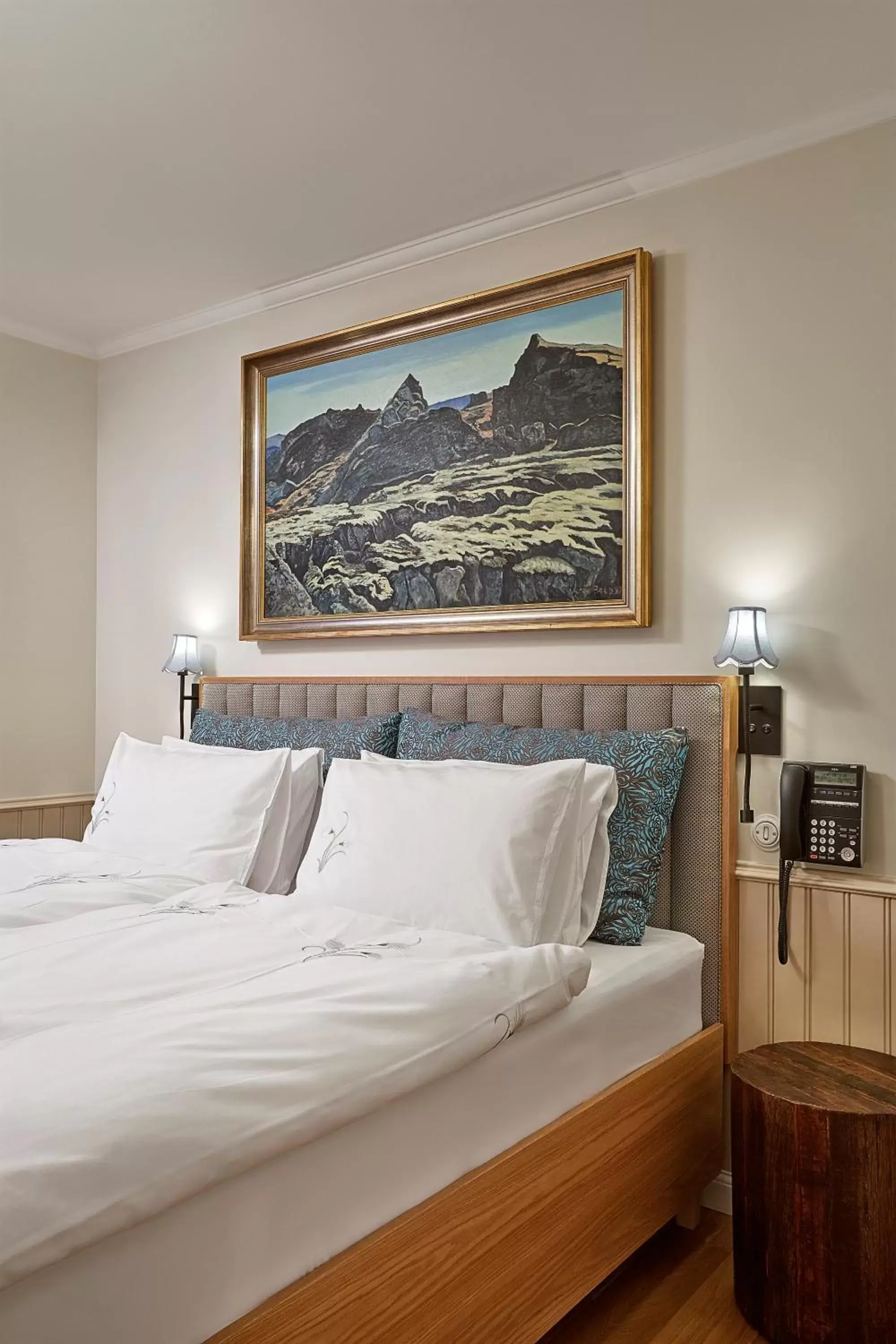 Bed in Reykjavik Marina - Berjaya Iceland Hotels