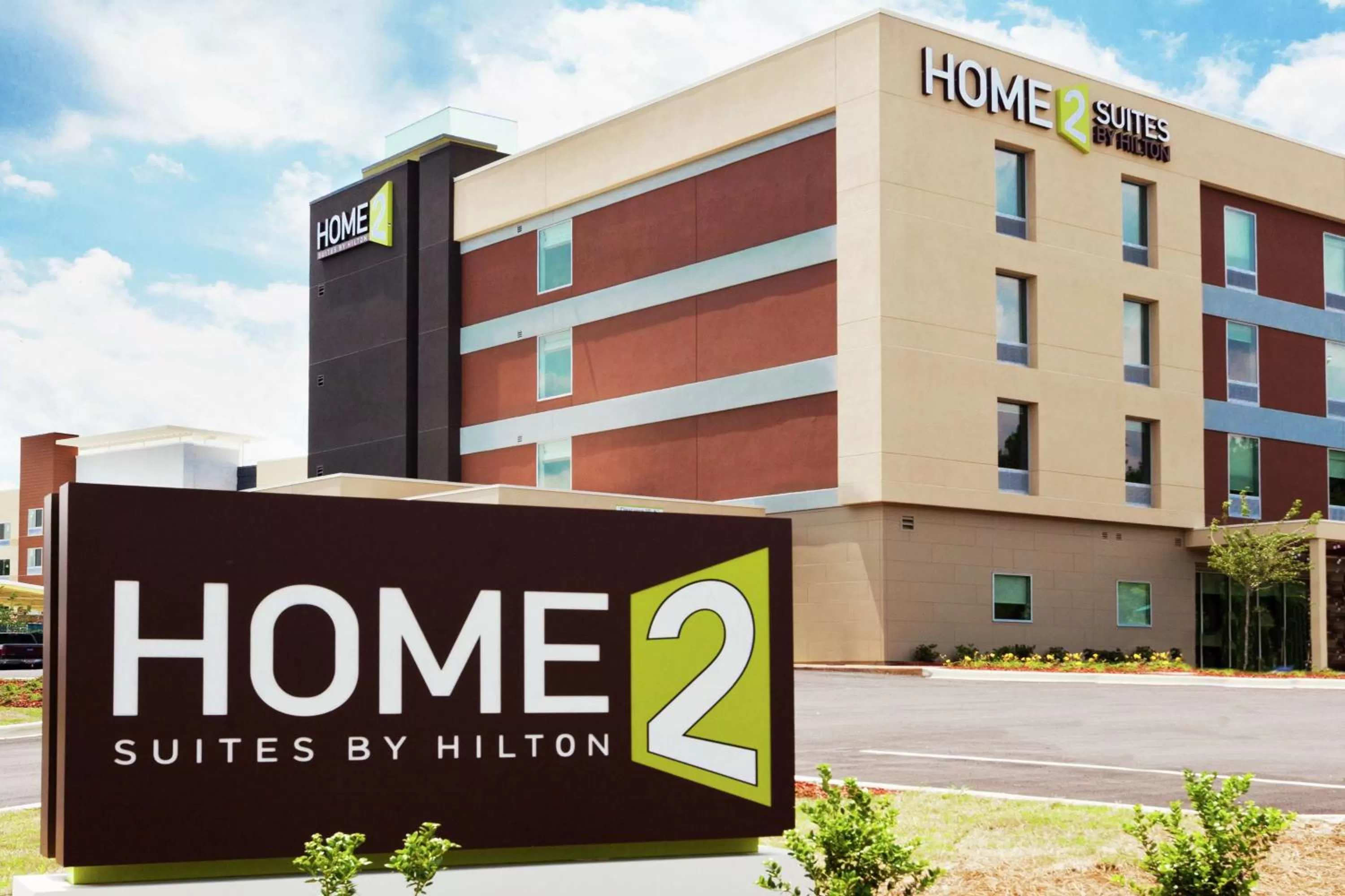 Property building in Home2 Suites By Hilton Birmingham Colonnade