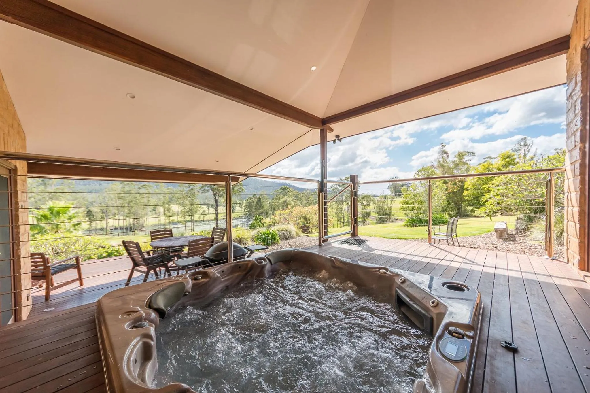 Hot Tub in Clarendon Forest Retreat