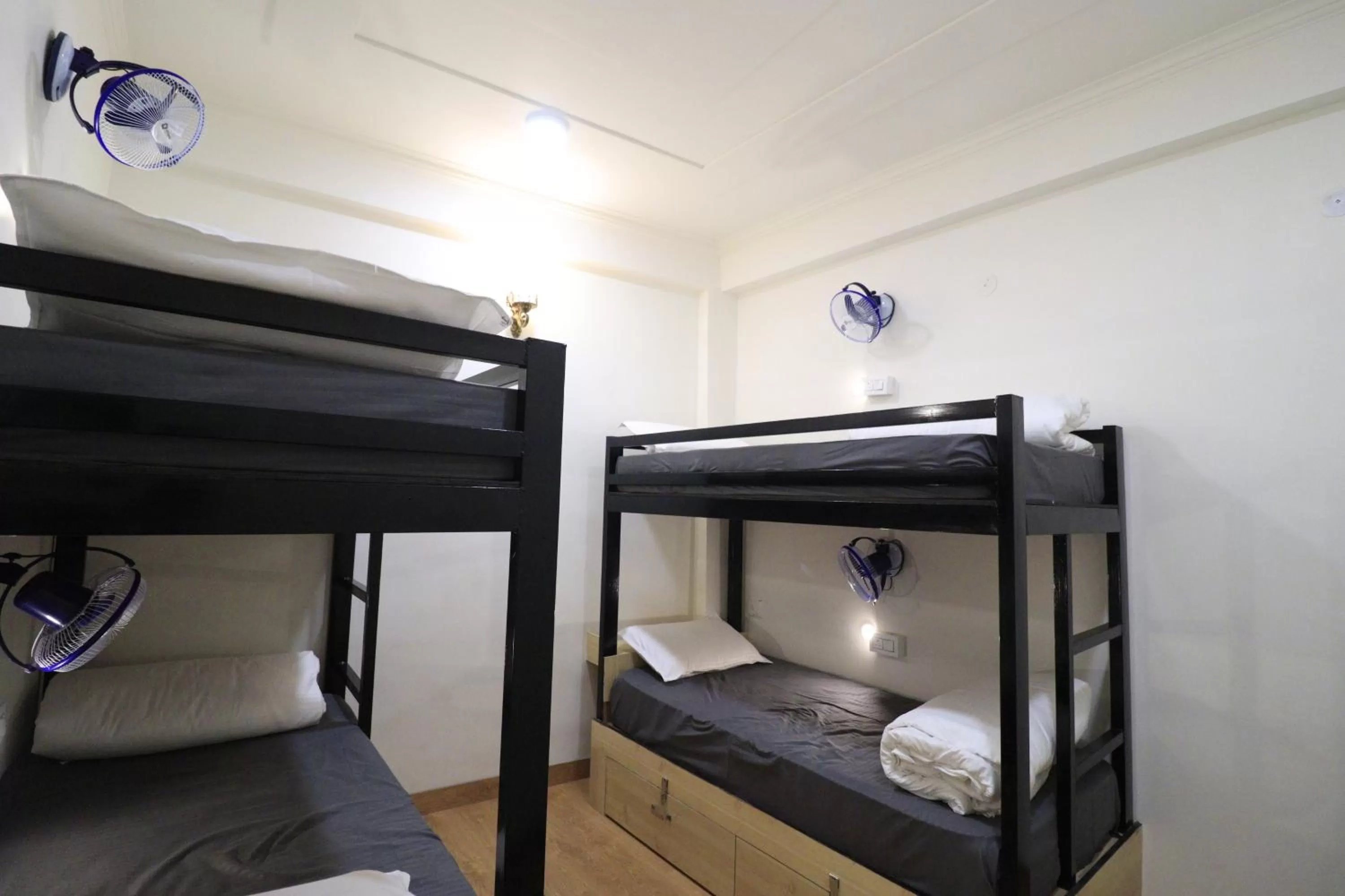 Bed in Around Stays Rishikesh, Tapovan