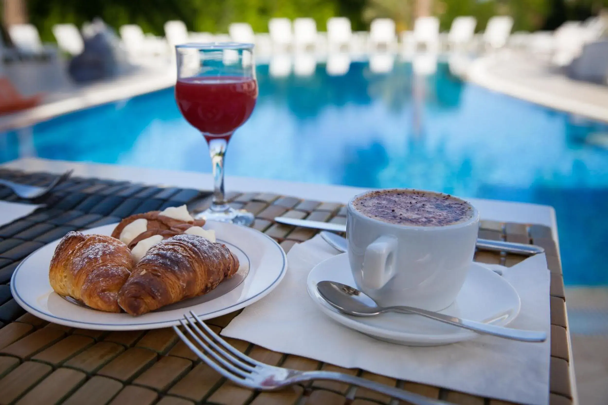 Continental breakfast, Swimming Pool in Modica Palace Hotel