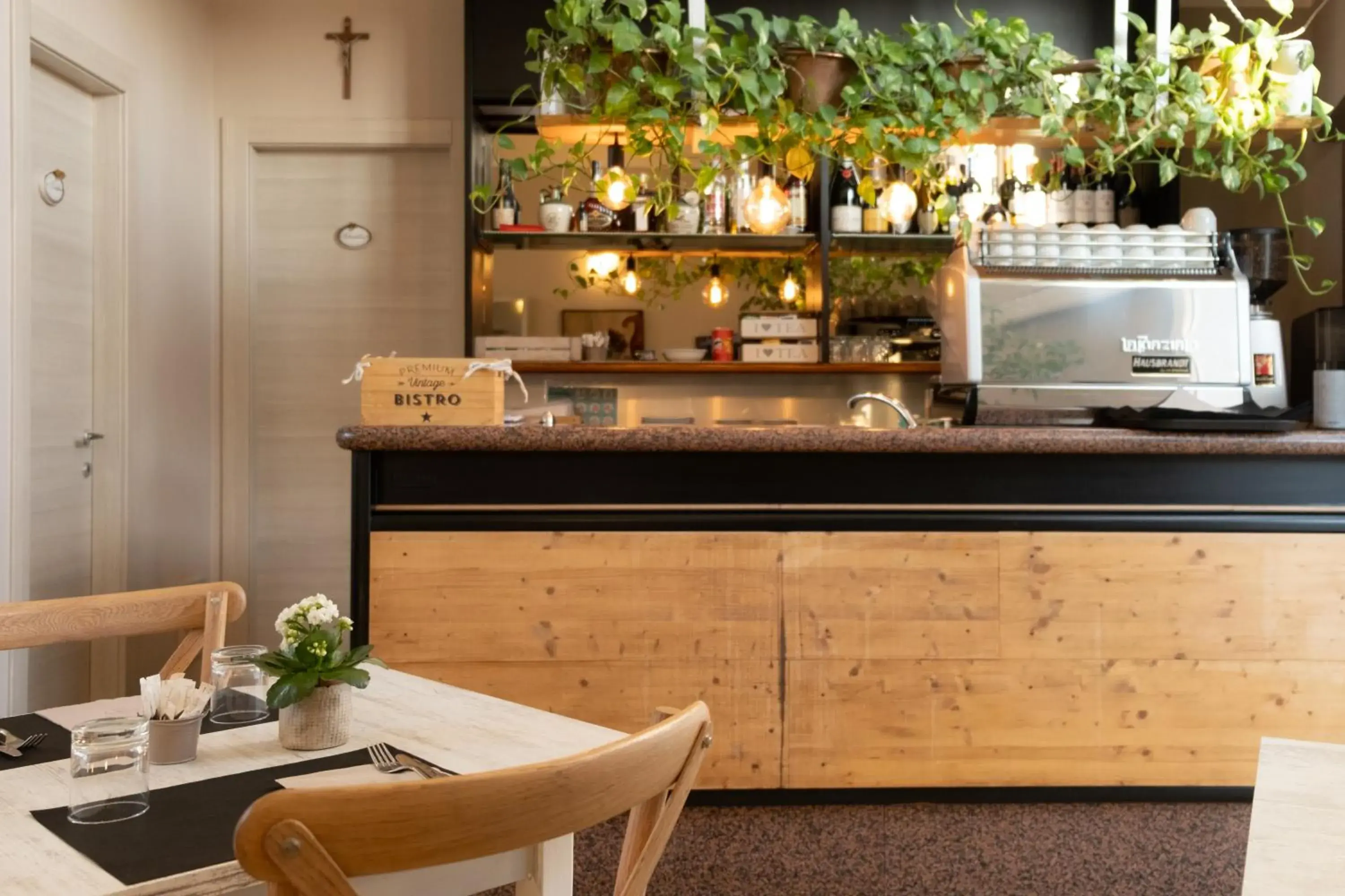 Breakfast in Hotel Motel 2000 Breakfast in Hotel Motel 2000