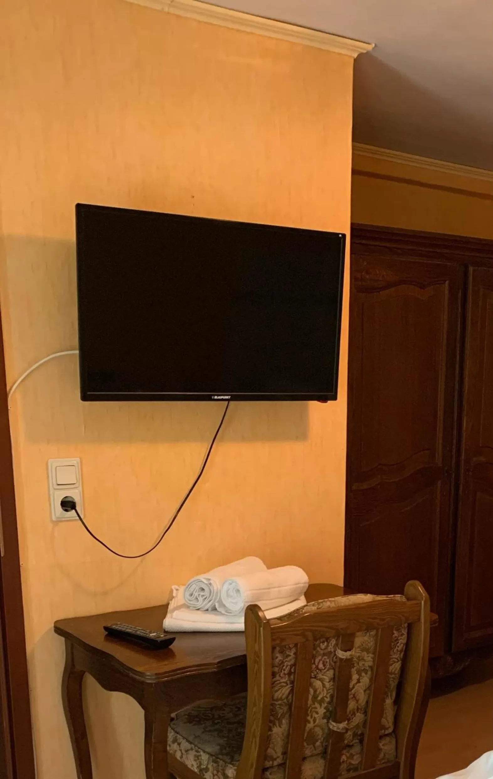 TV and multimedia in Hotel Restaurant El Greco bei der Taffingsmühle