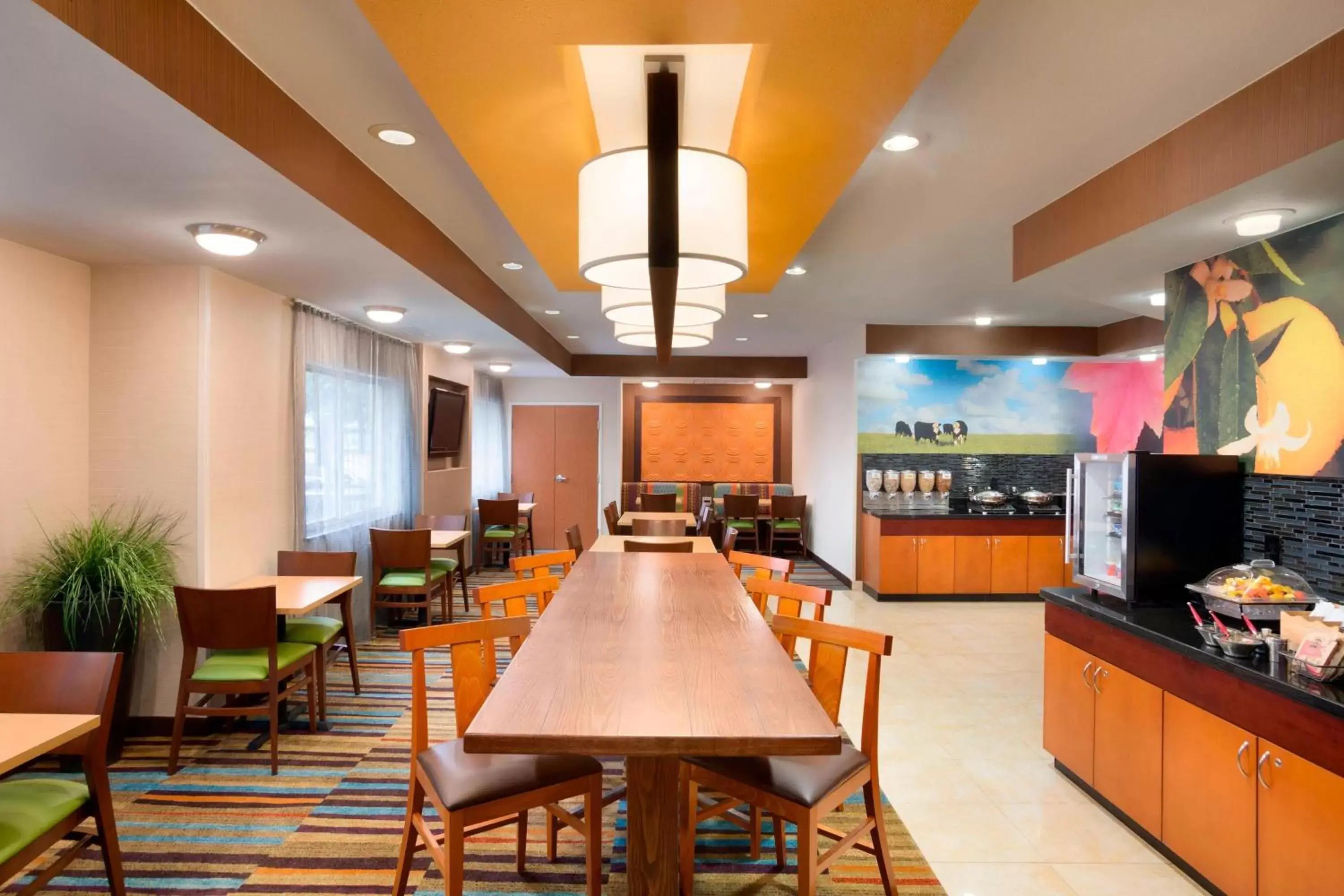 Breakfast, Restaurant/Places to Eat in Fairfield Inn & Suites by Marriott Dallas Plano