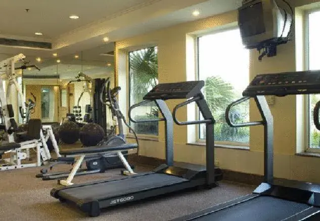 Spa and wellness centre/facilities, Fitness Center/Facilities in Savoy Suites Noida