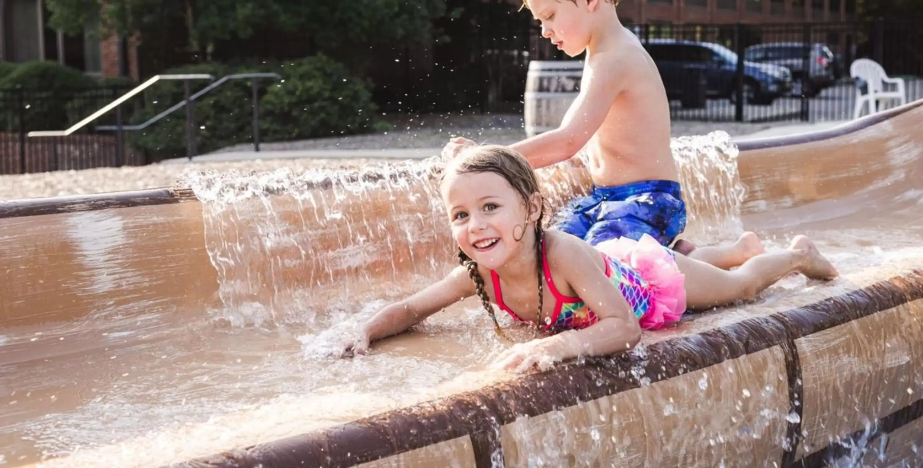 Aqua park, Children in Williamsburg Woodlands Hotel & Suites