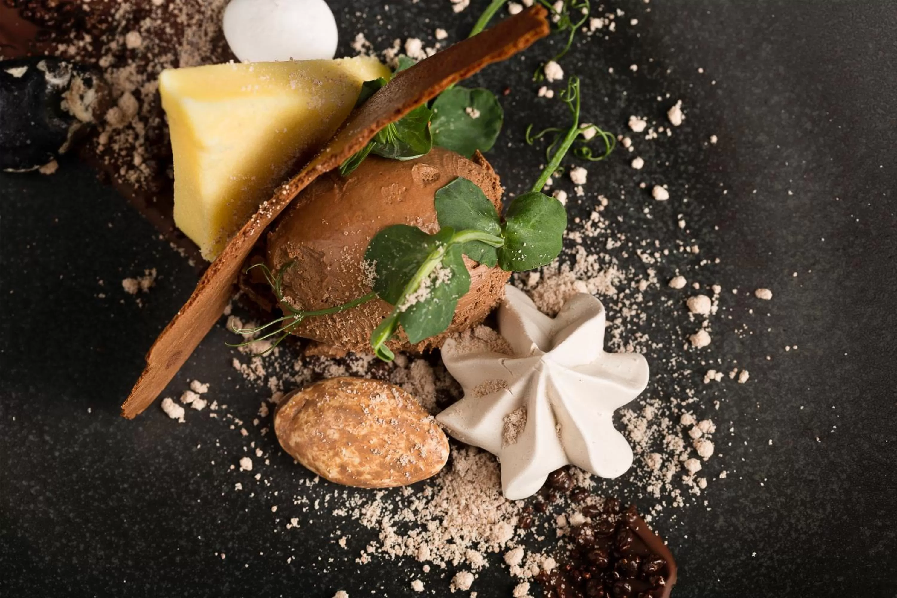 Restaurant/places to eat in Sandford Springs Hotel and Golf Club