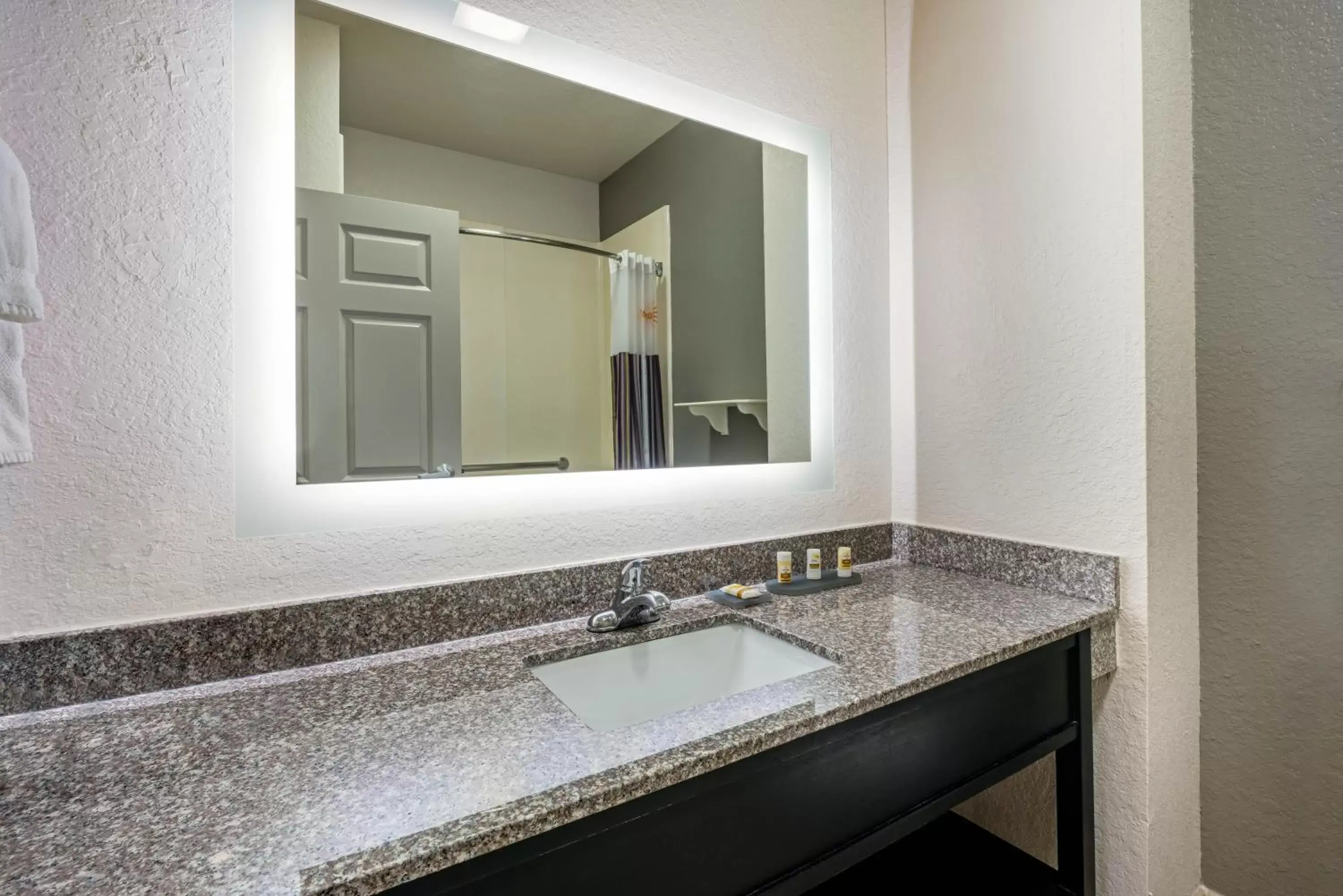 Bathroom in La Quinta by Wyndham Conroe