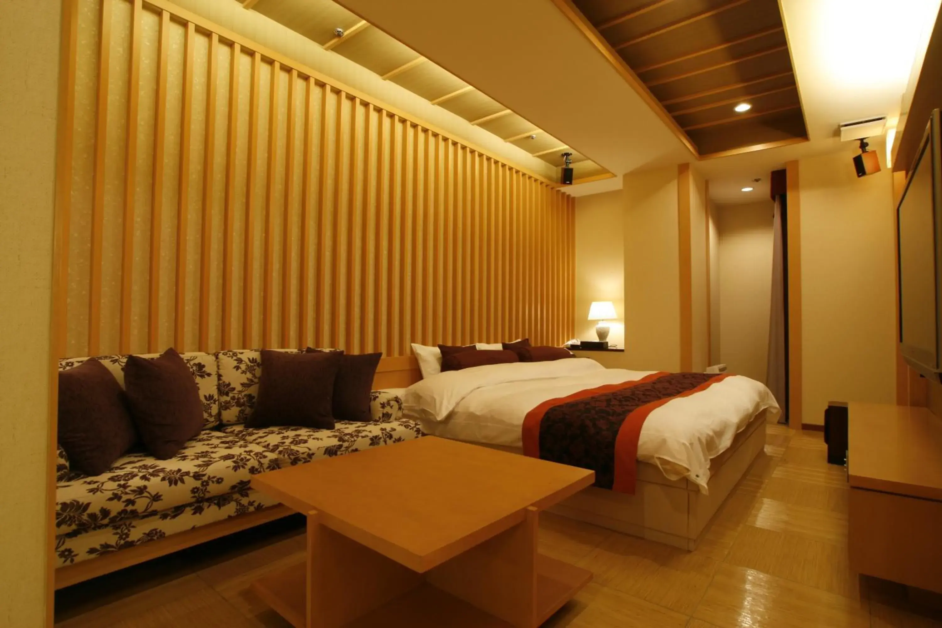 Bedroom, Bed in Hotel & Spa Lotus (Adult Only)