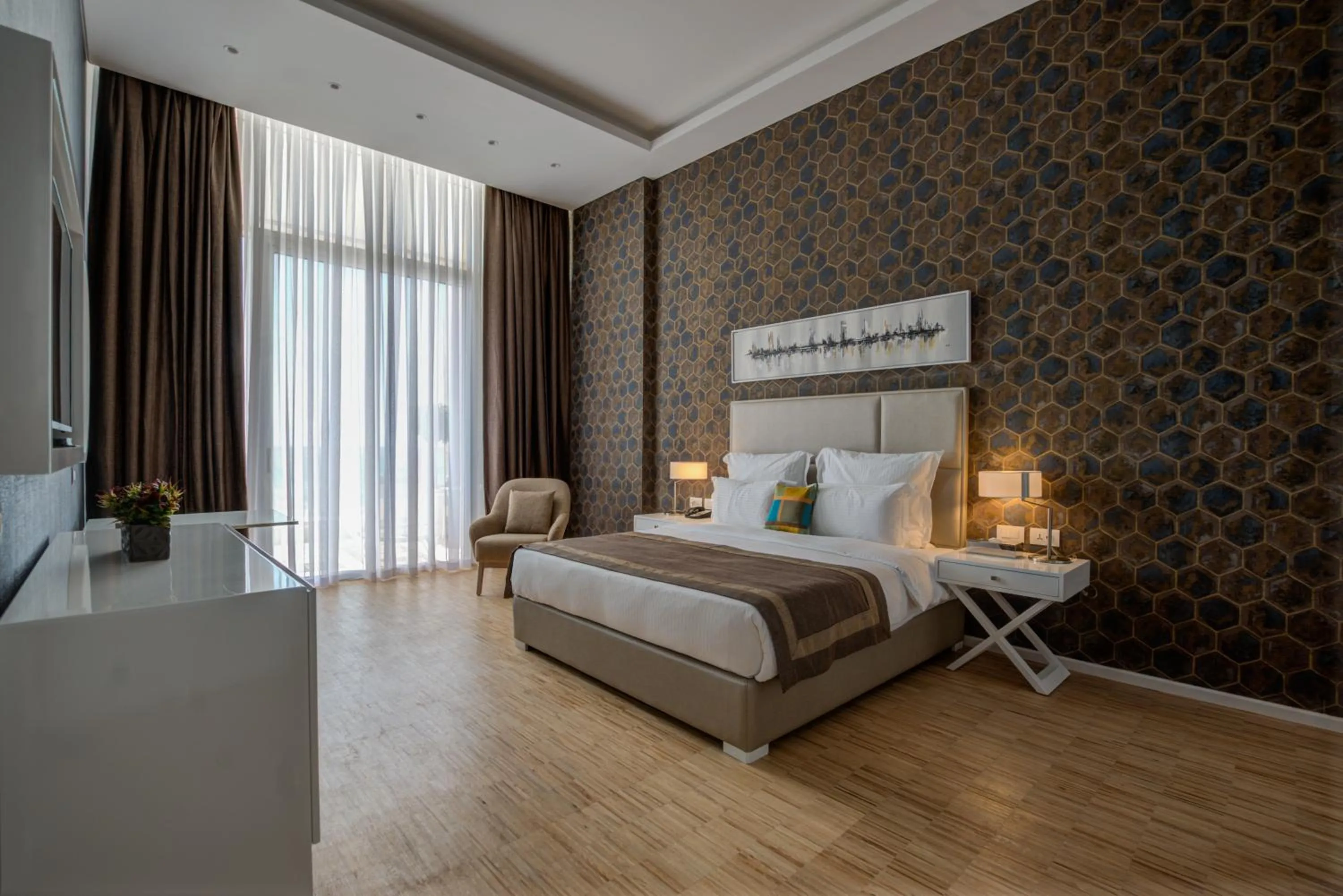 Photo of the whole room, Bed in Lancaster Eden Bay