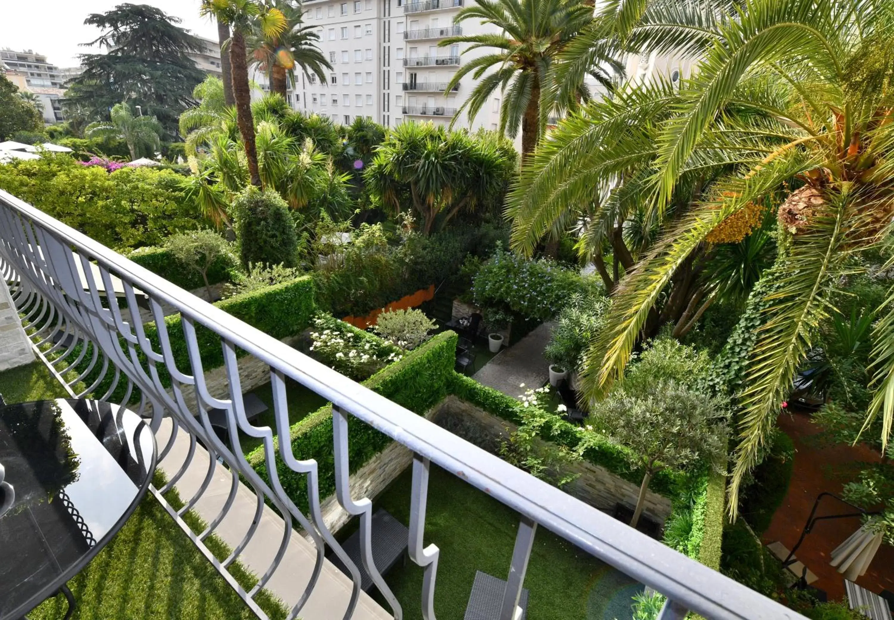 Balcony/Terrace in Hôtel de Provence