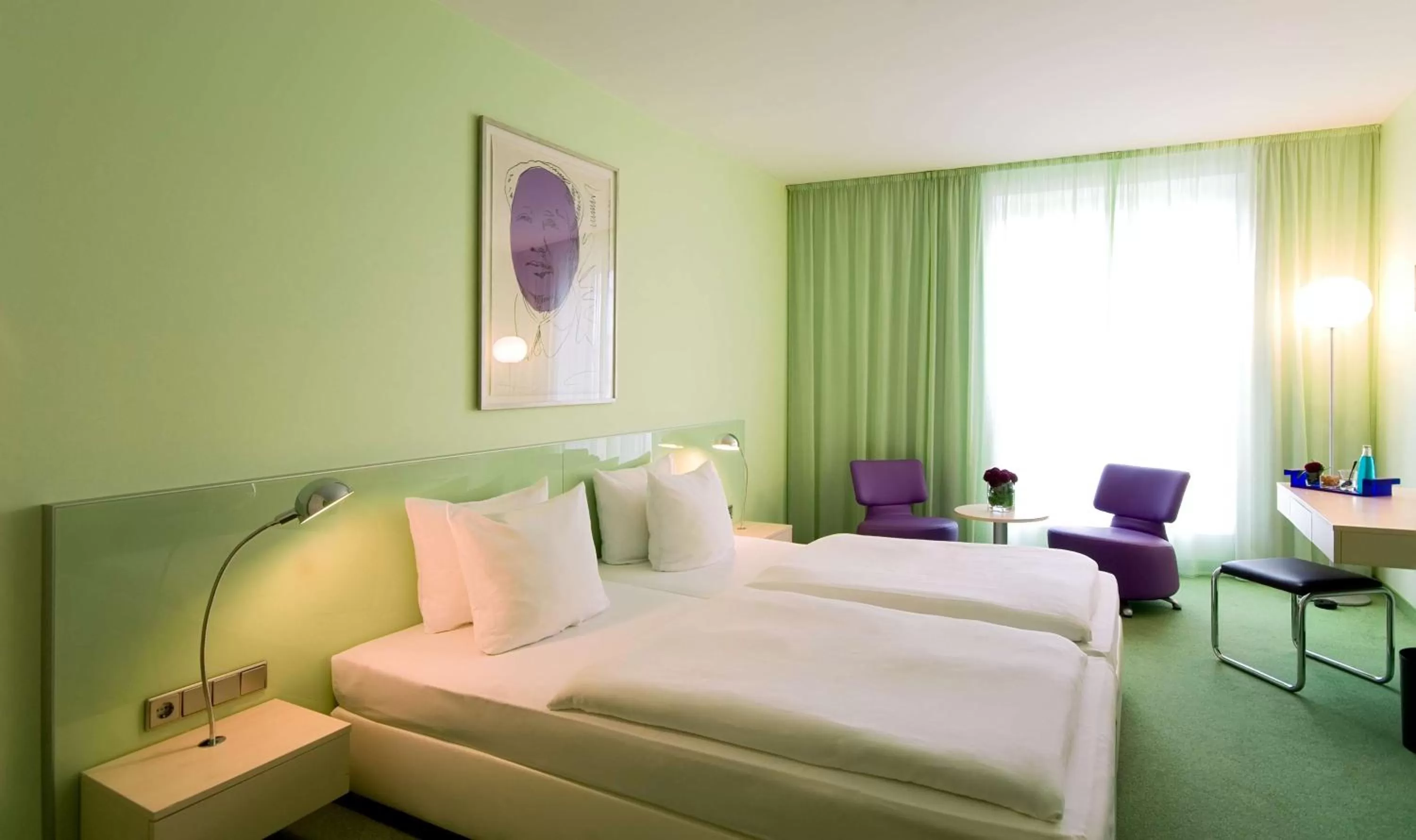 Photo of the whole room, Bed in Park Plaza Berlin