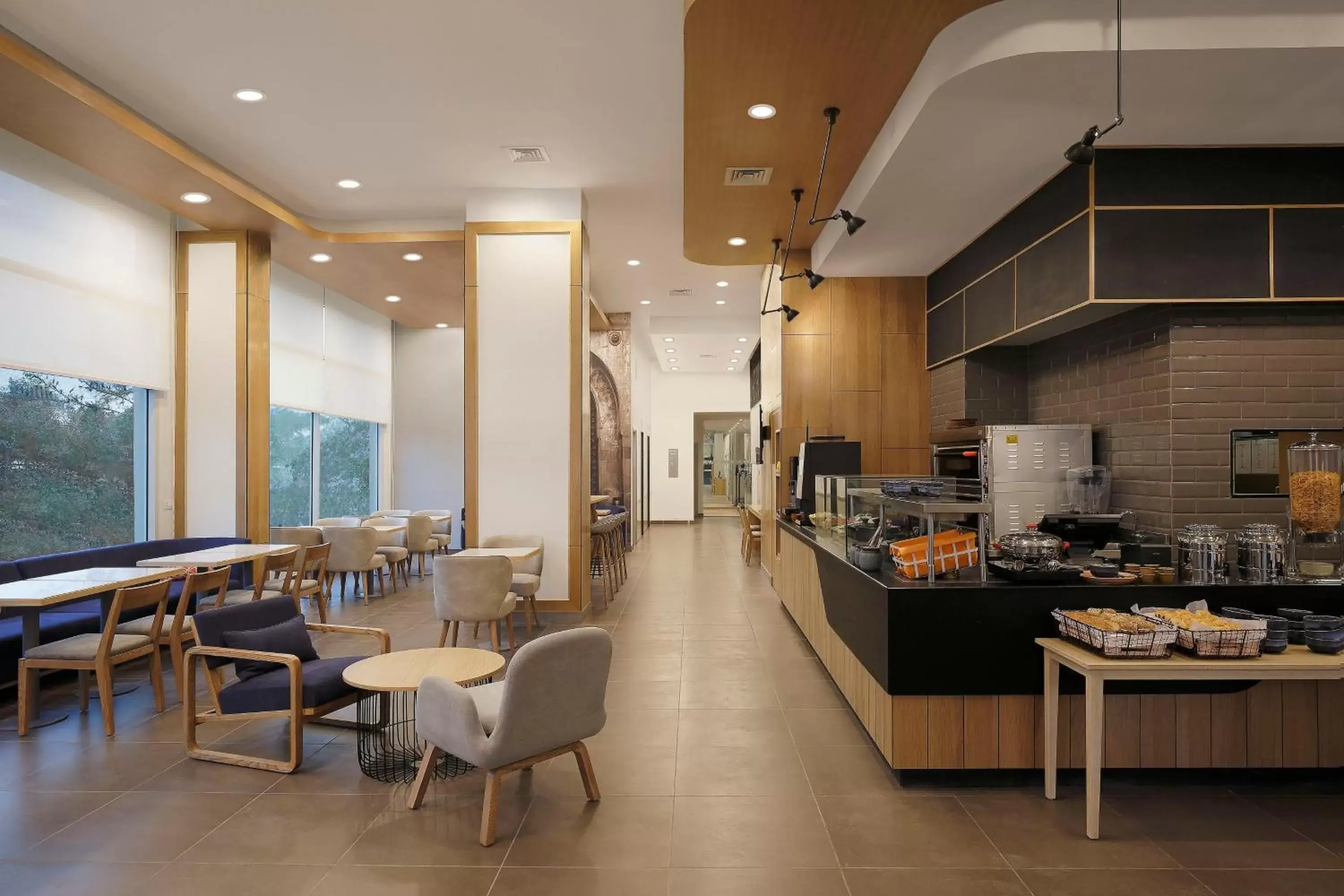 Property building, Restaurant/Places to Eat in Holiday Inn Express Pune Hinjewadi, an IHG Hotel