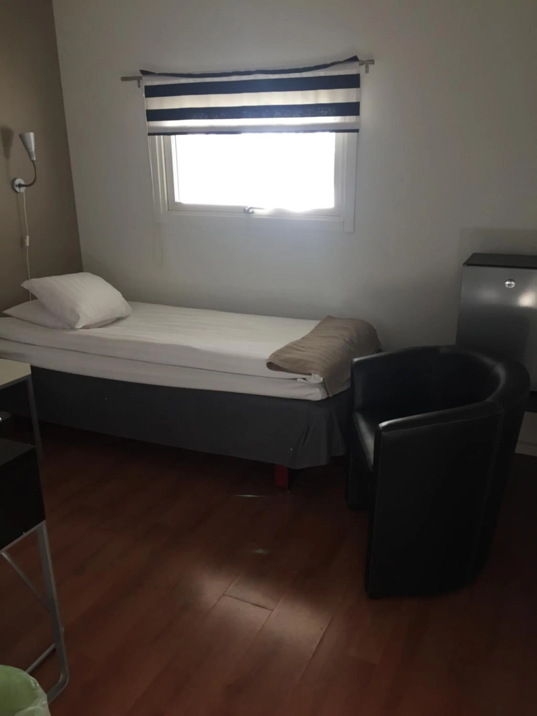 Bed in Hotel E-10 by First