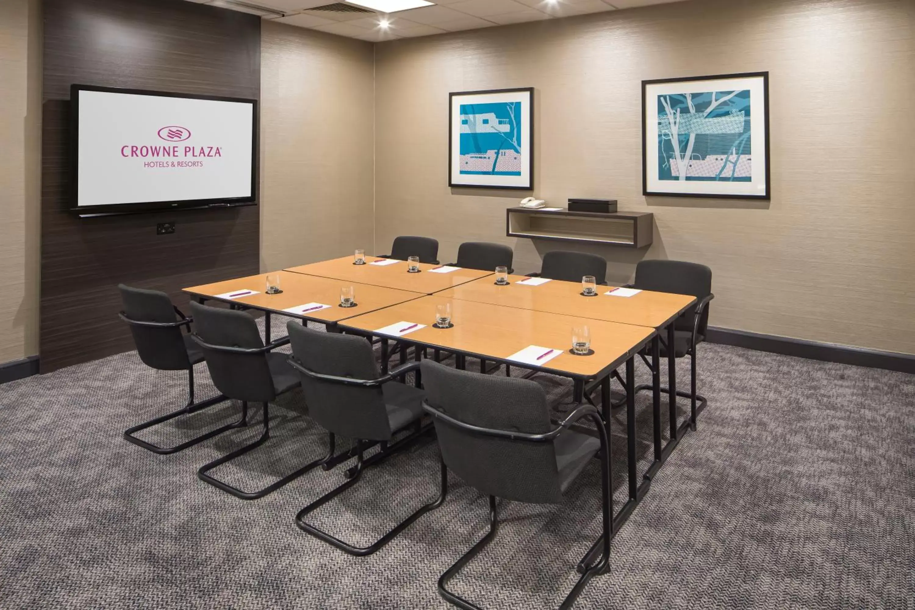 Meeting/conference room in Crowne Plaza Solihull, an IHG Hotel