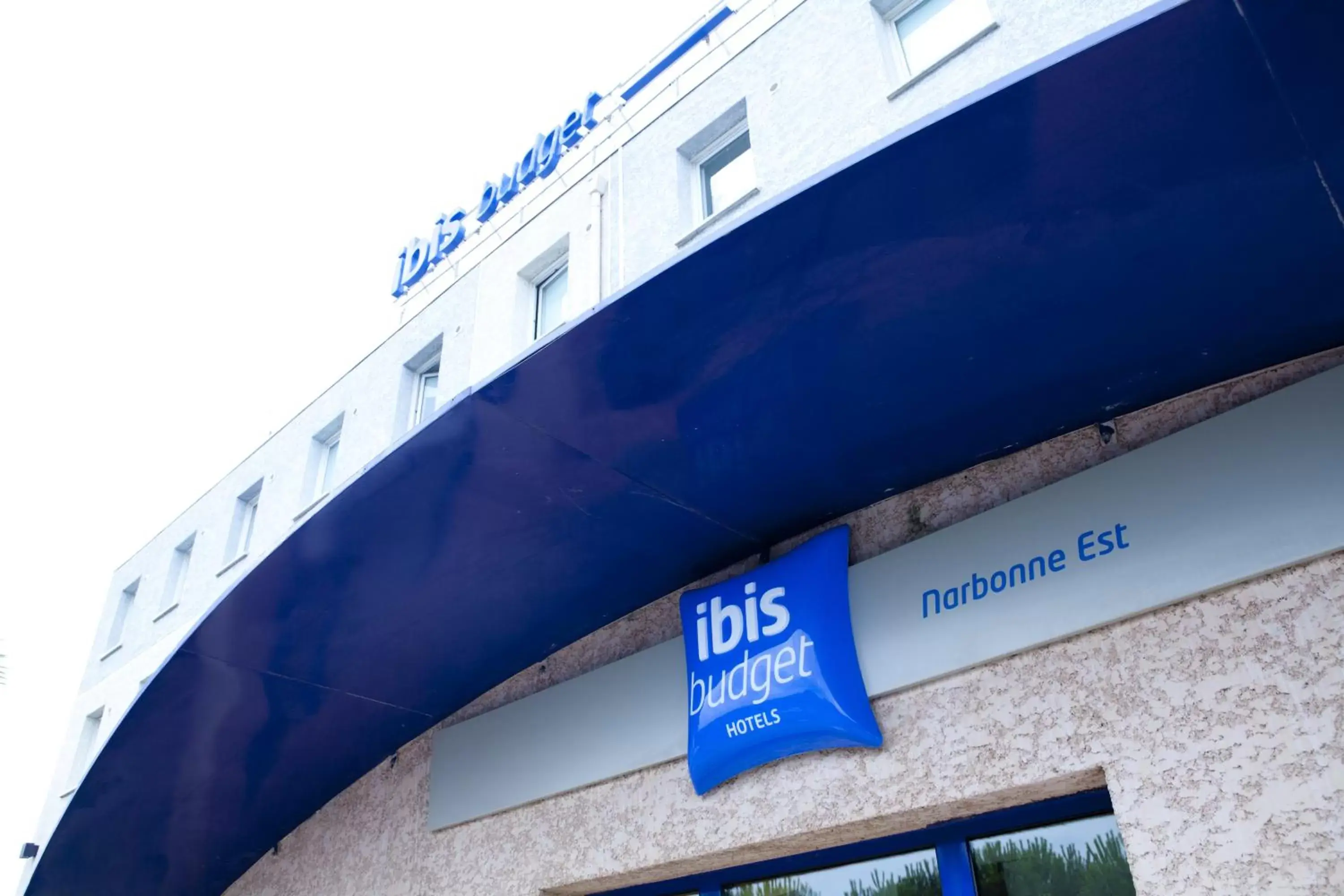 Facade/entrance, Property Logo/Sign in ibis budget Narbonne Est