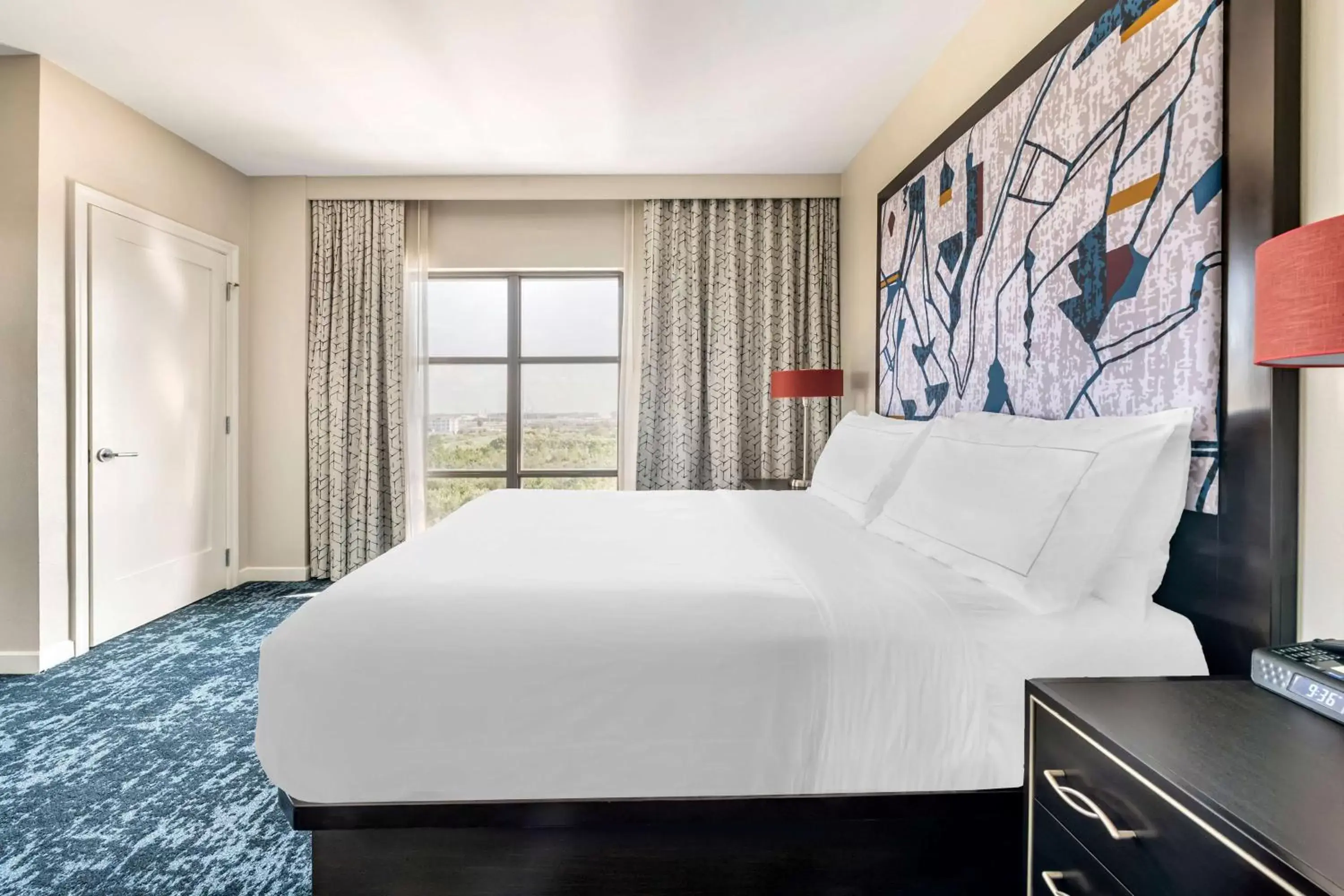 Bed in Hilton Grand Vacations Club Las Palmeras Orlando