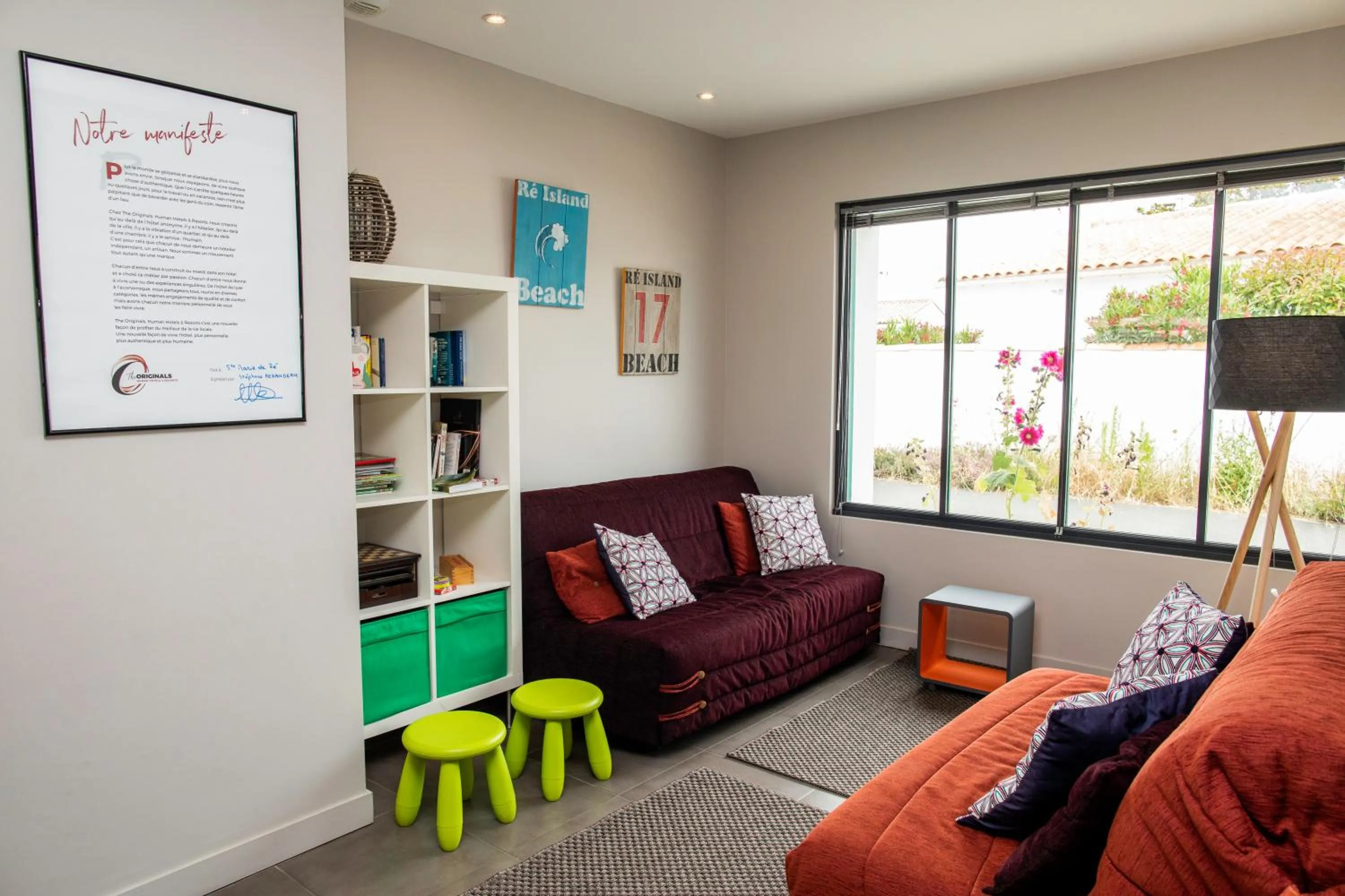 Seating area in Hôtel de Ré, "The Originals Résidence"