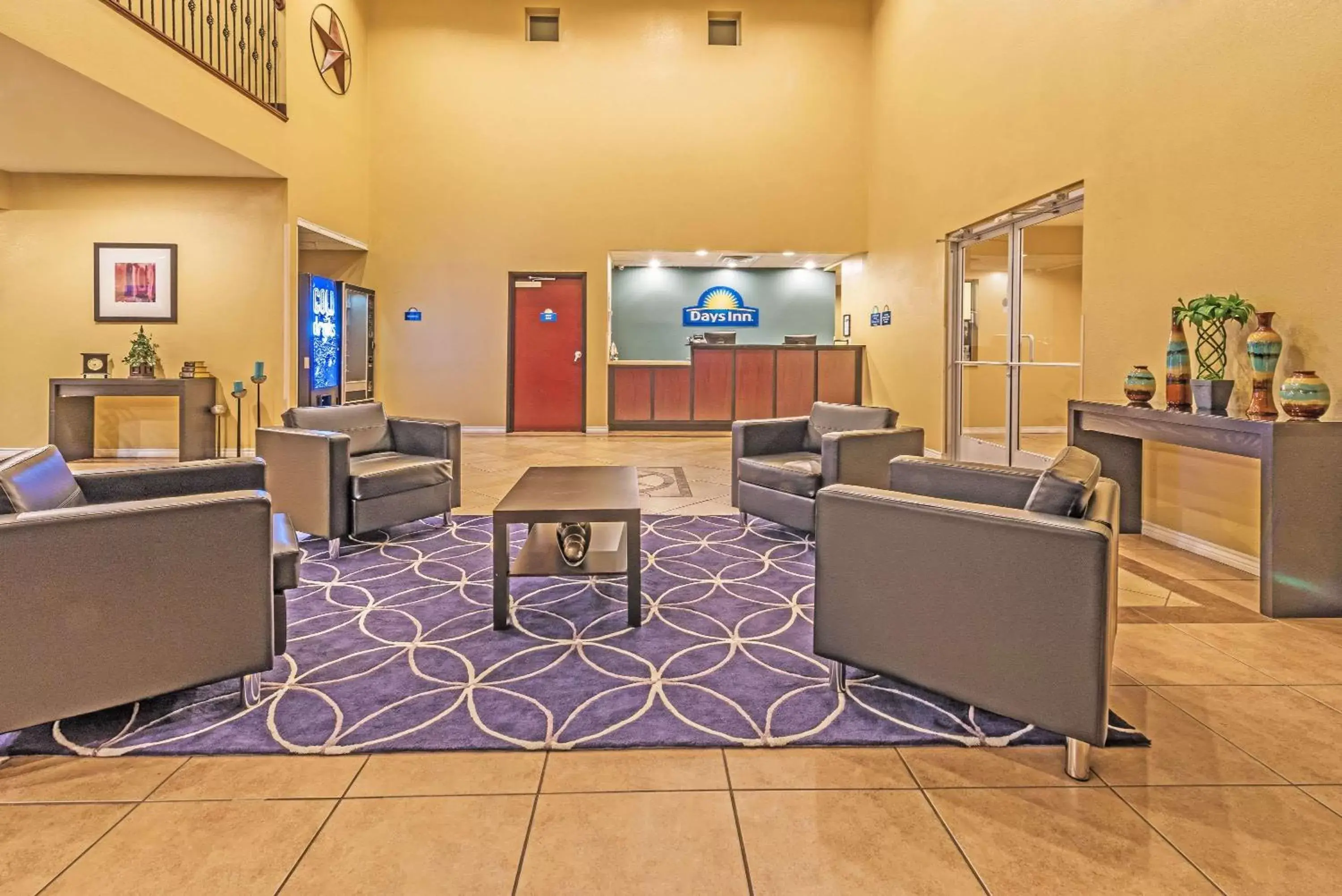 Lobby or reception in Days Inn by Wyndham Rockdale Texas