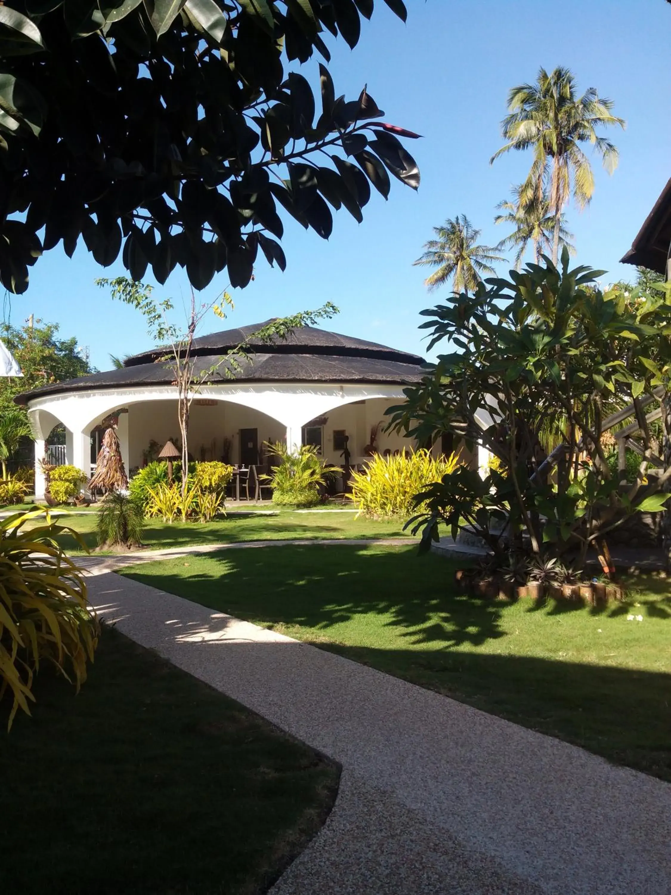 Facade/entrance, Garden in White Chocolate Hills Resort