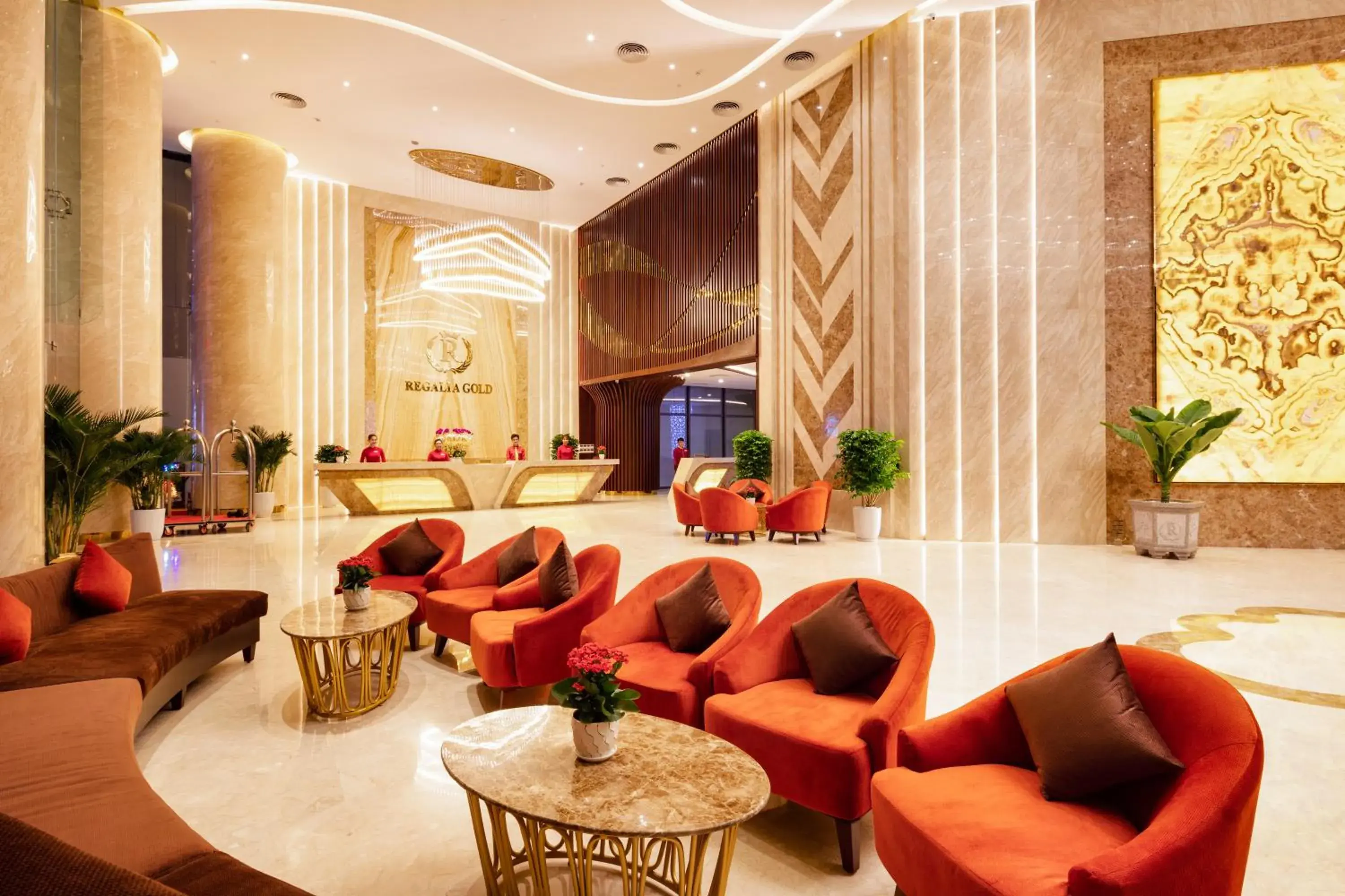 Living room, Lobby/Reception in Regalia Gold Hotel