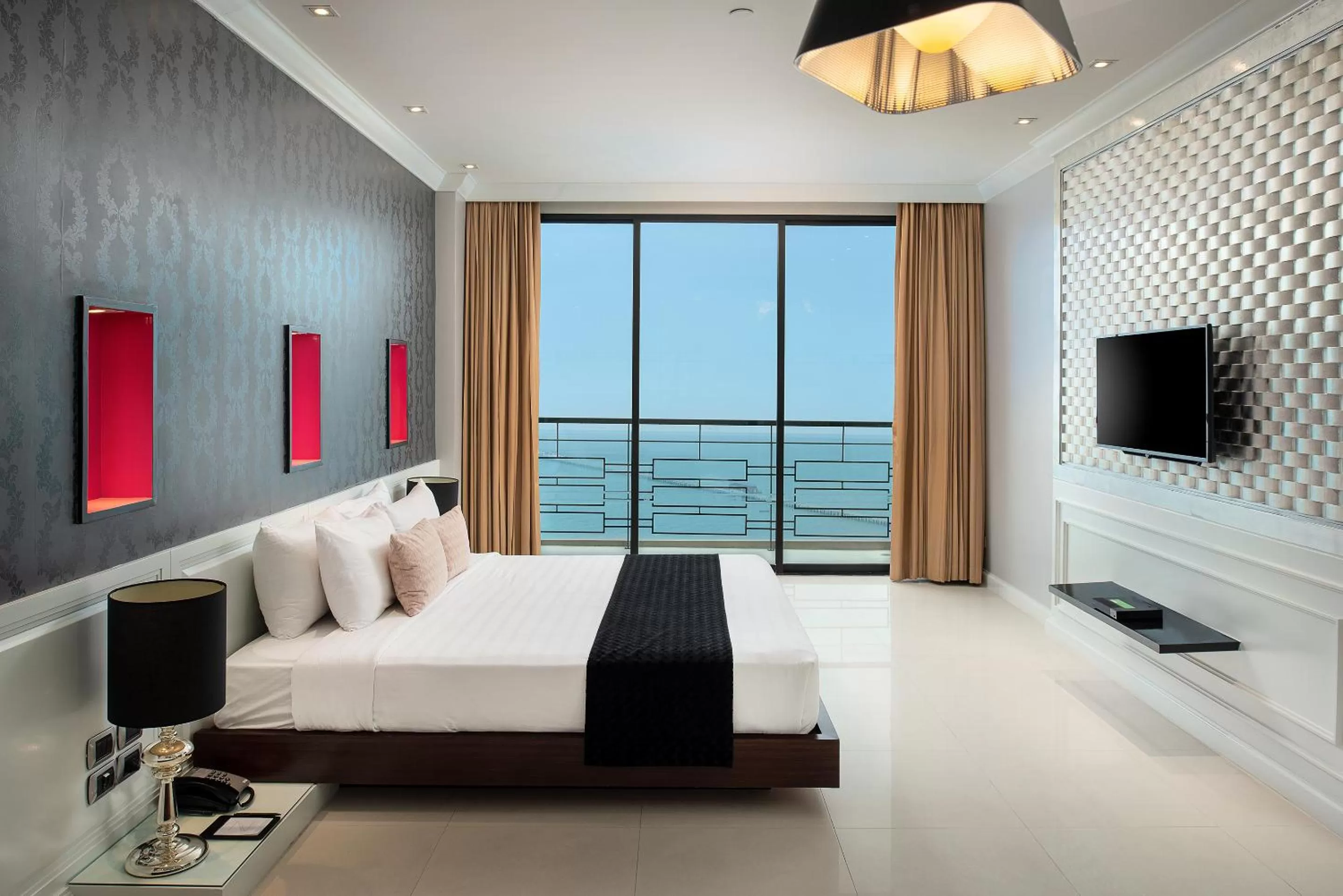 Sea view, Bed in The Zign Hotel