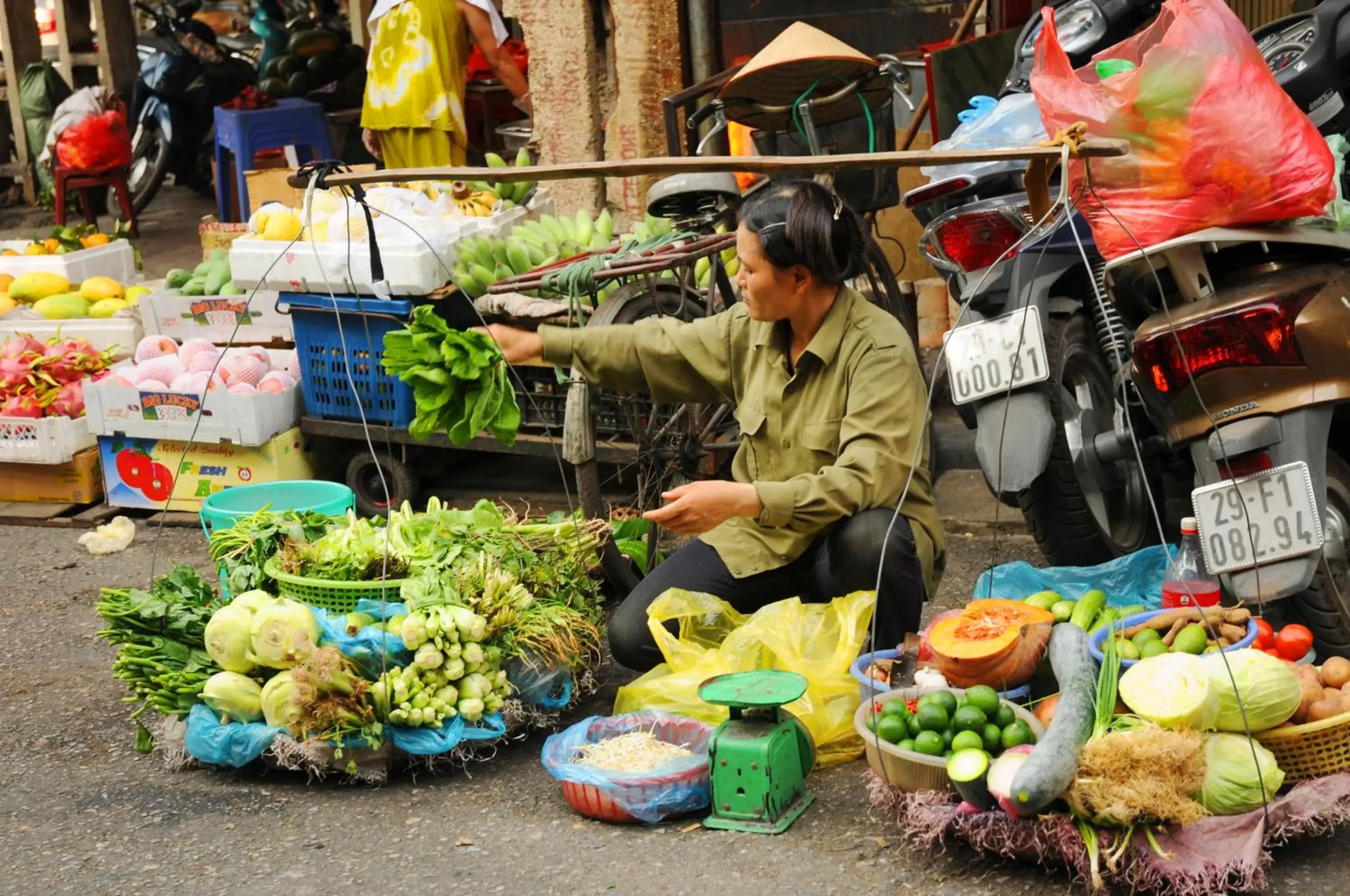 Supermarket/grocery shop in Fraser Suites Hanoi