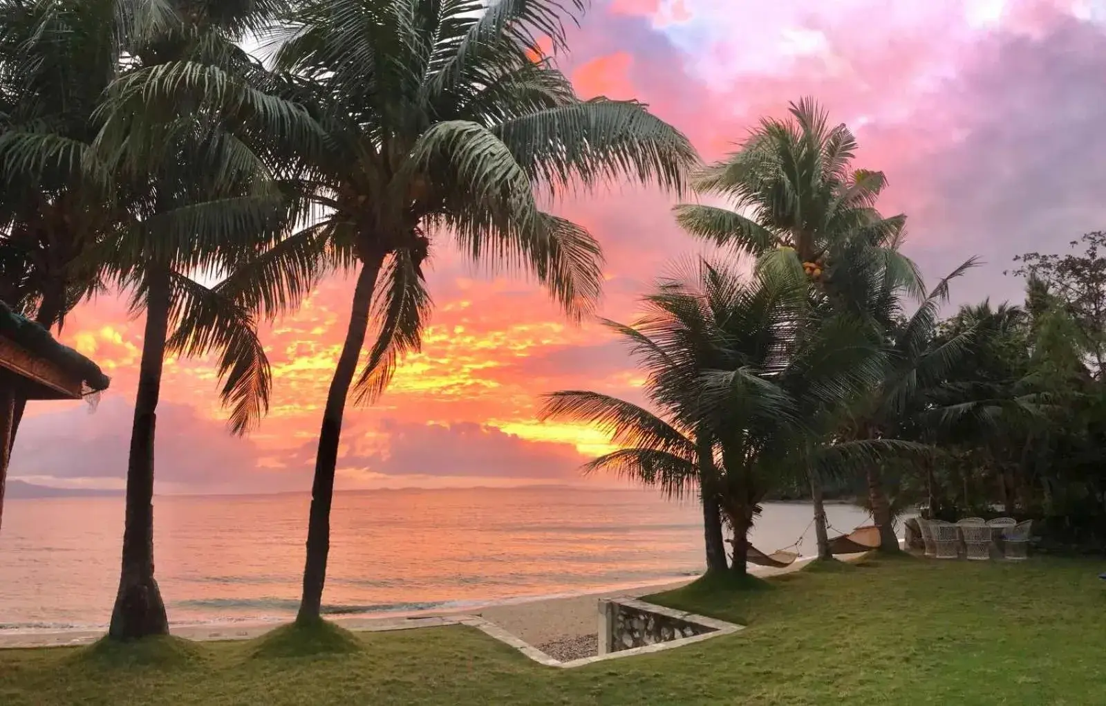 Sea view, Sunrise/Sunset in Badladz Beach and Dive Resort