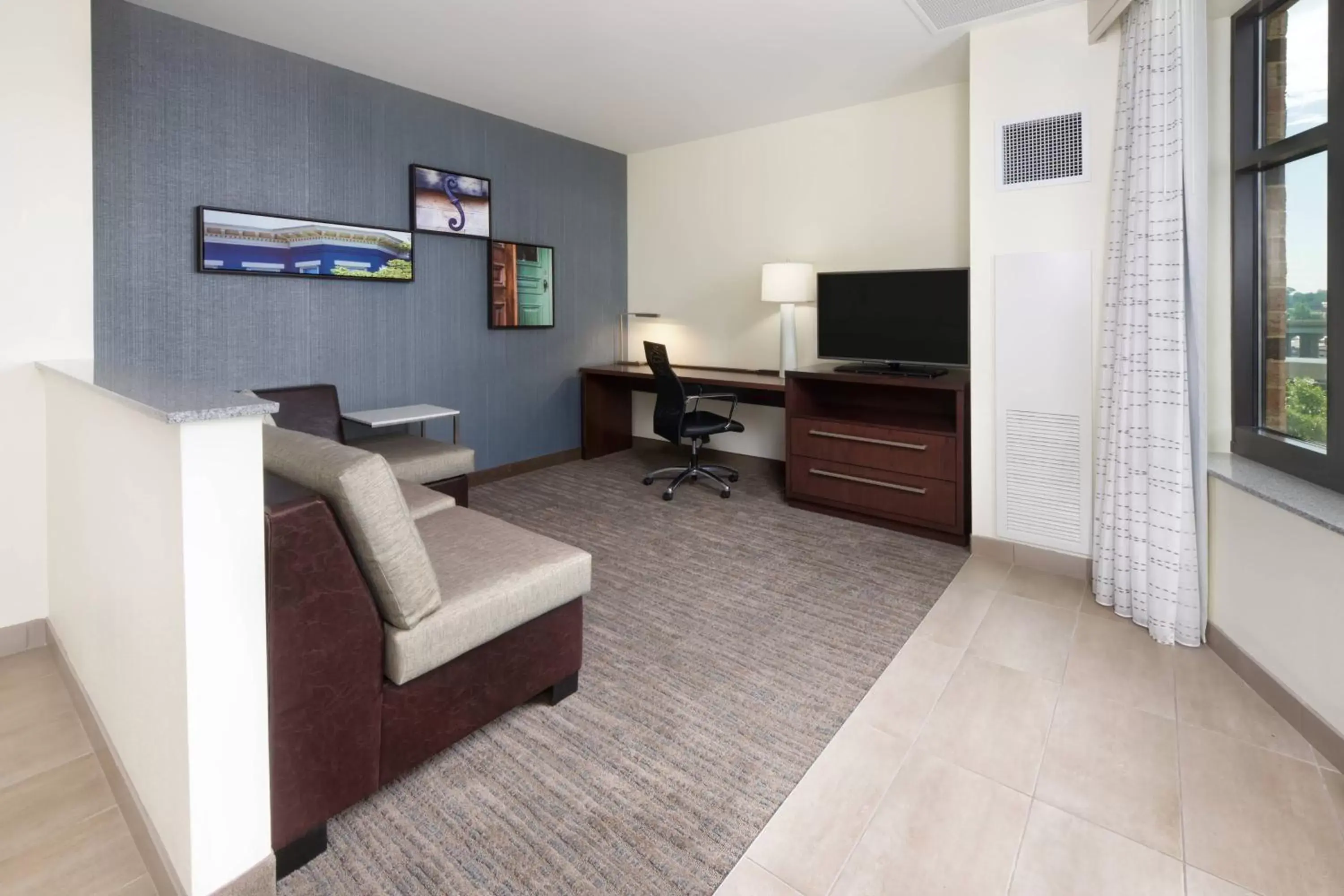 Living room, Seating Area in Residence Inn by Marriott Richmond Downtown
