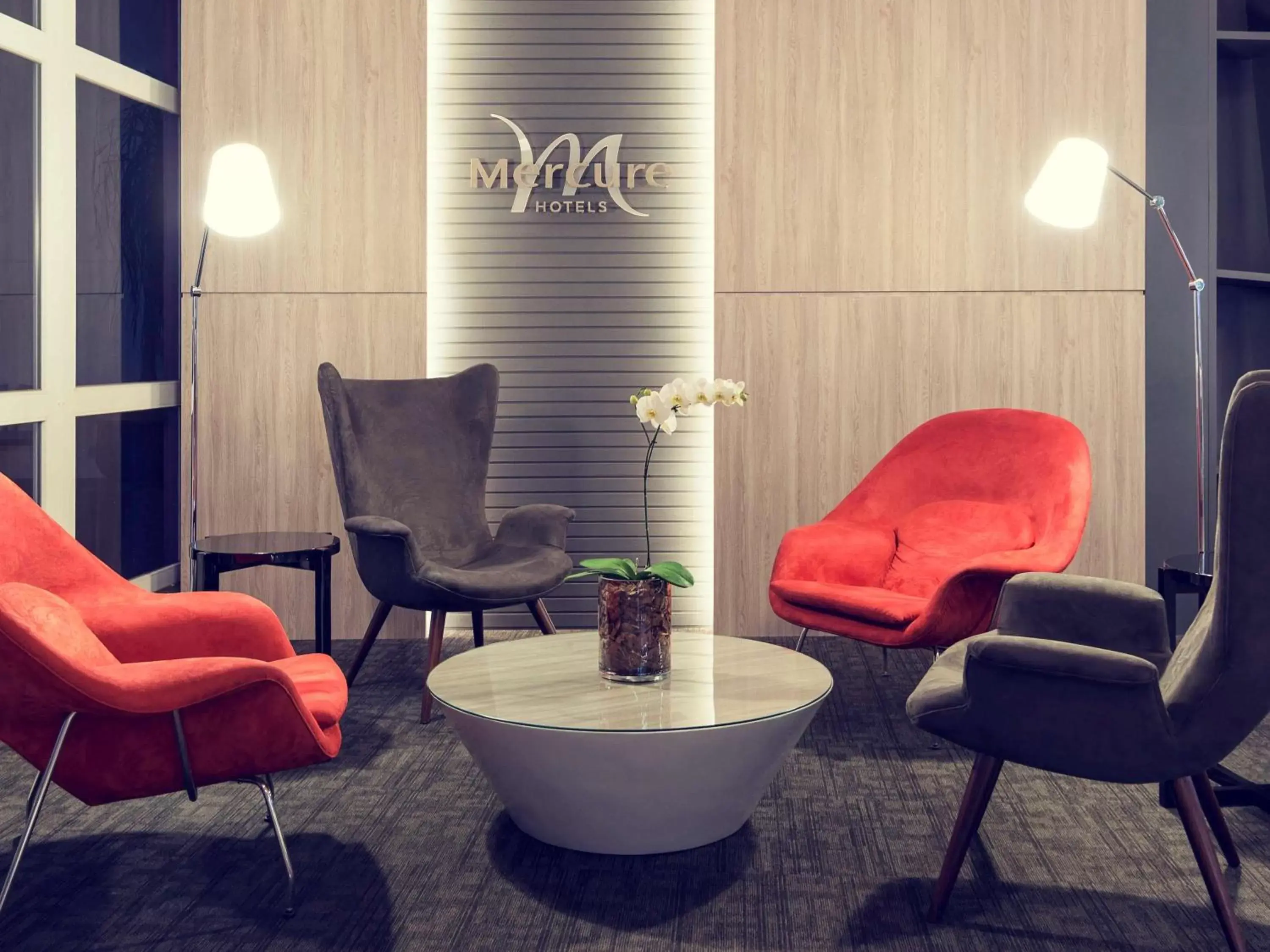 Property building, Seating Area in Mercure Sao Jose dos Campos